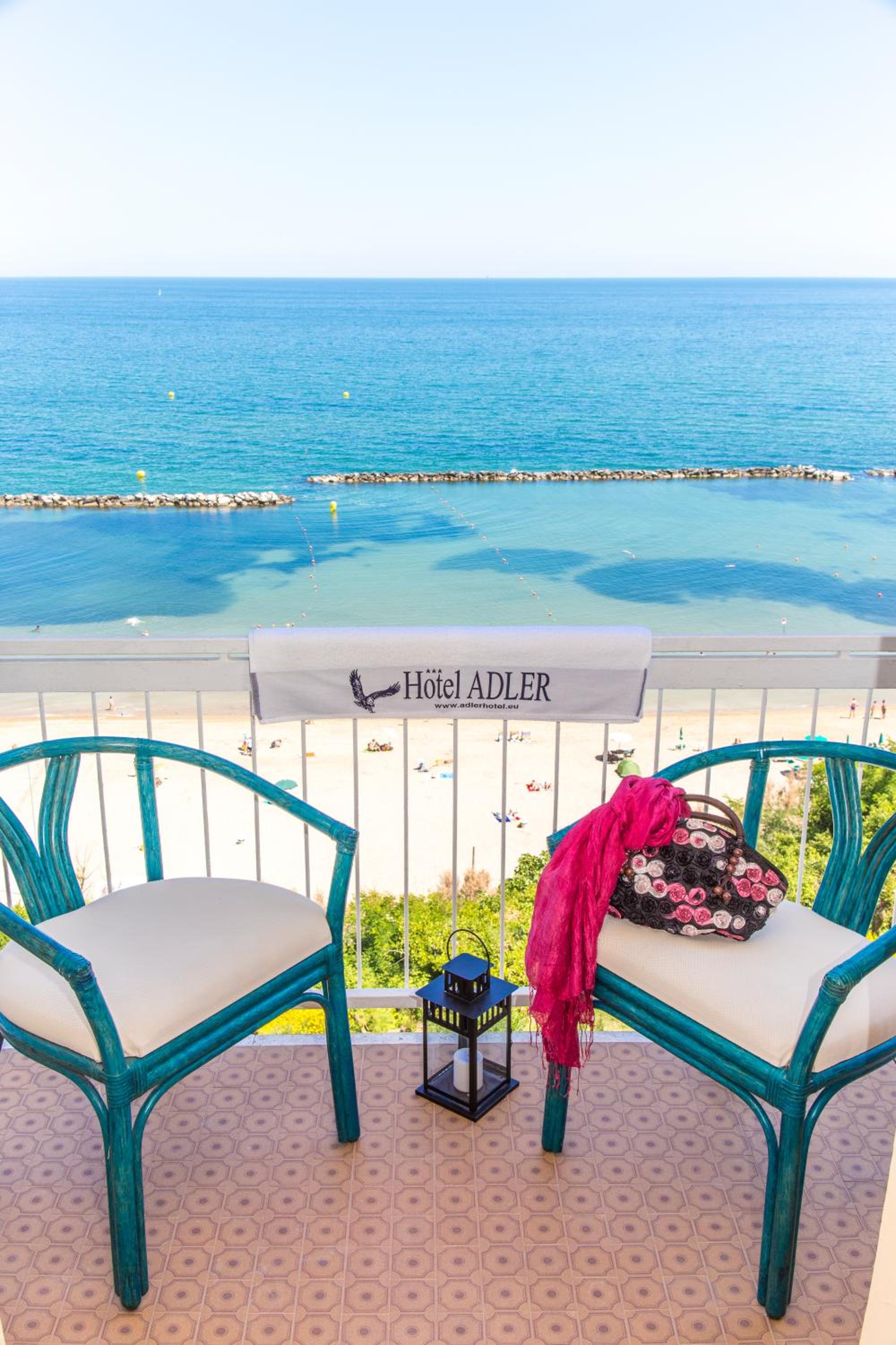 Double Room with Sea View - Photo 4