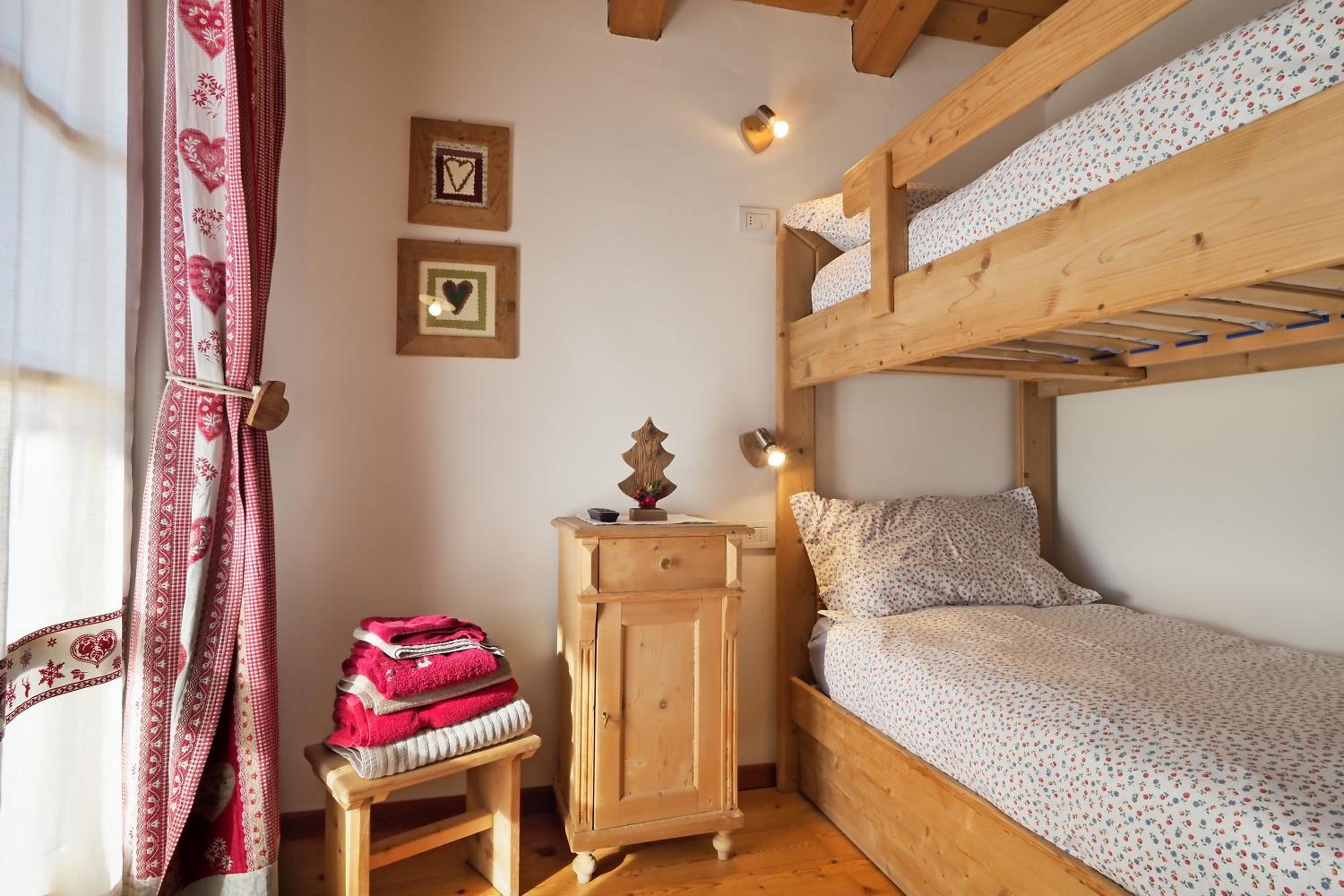 Quadruple Room - Photo 3