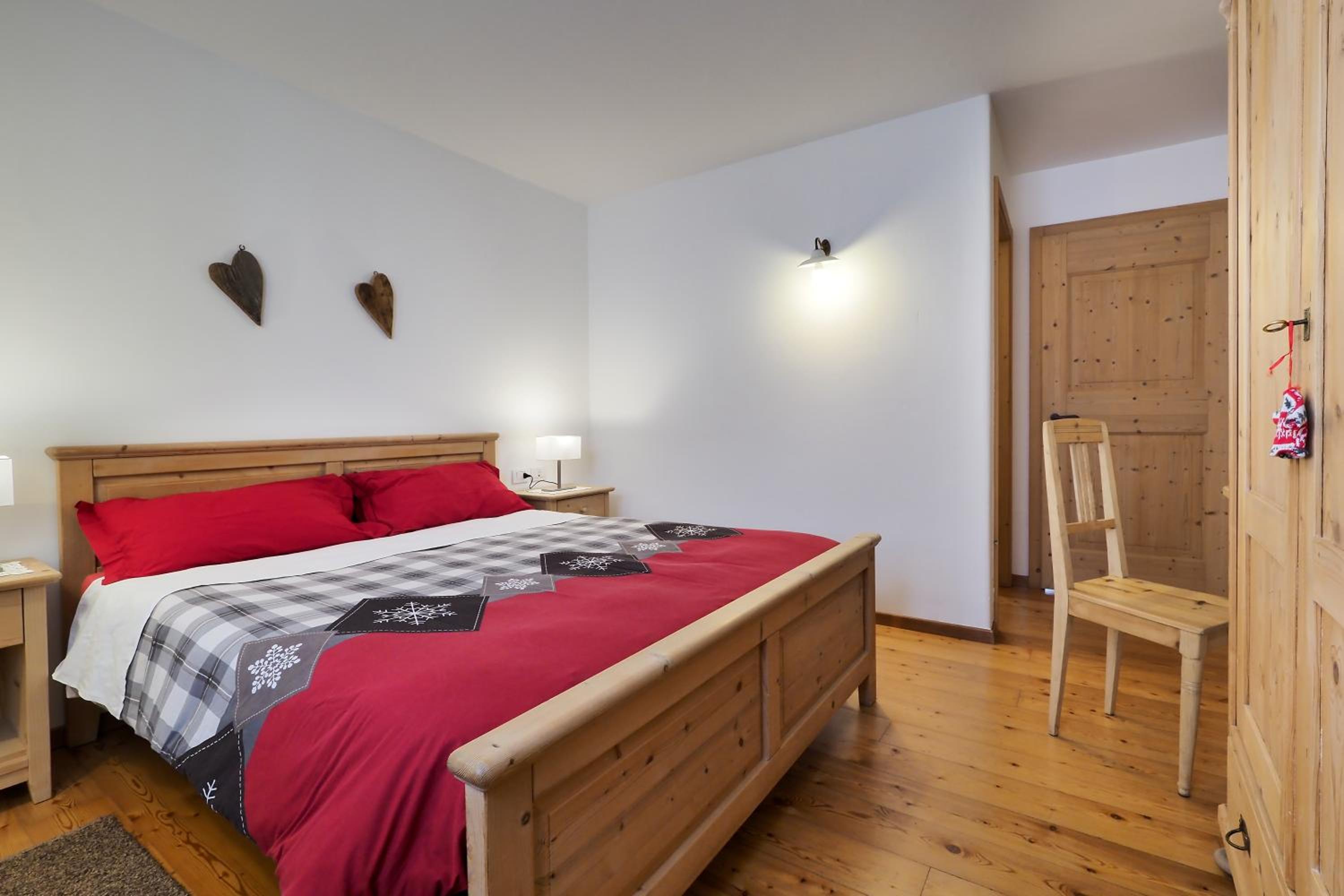 Double Room - Photo 9