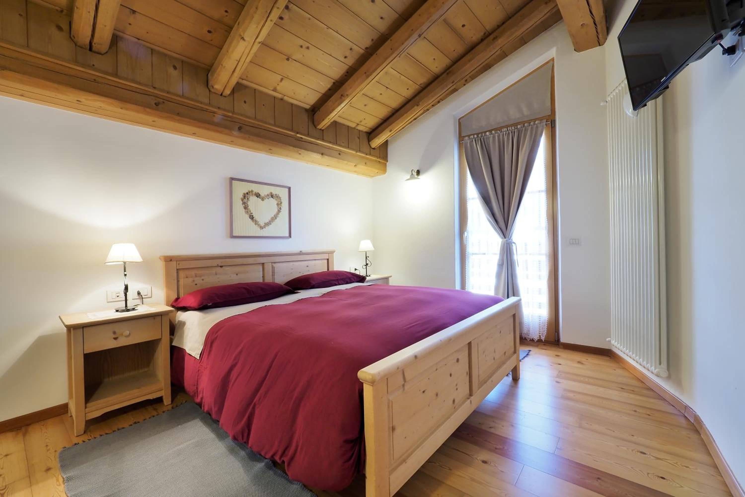 Double Room - Photo 6