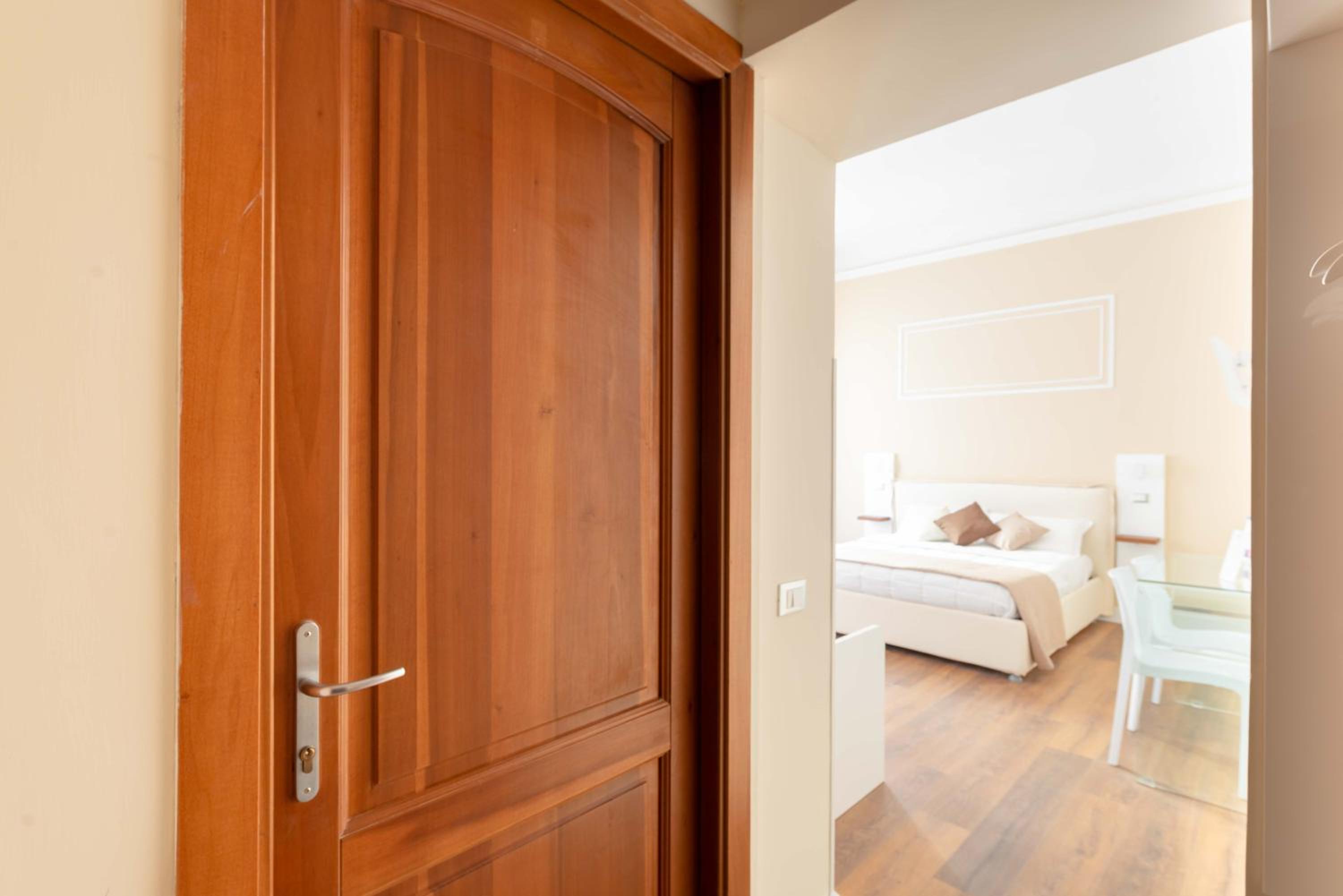 Single Room photo 2