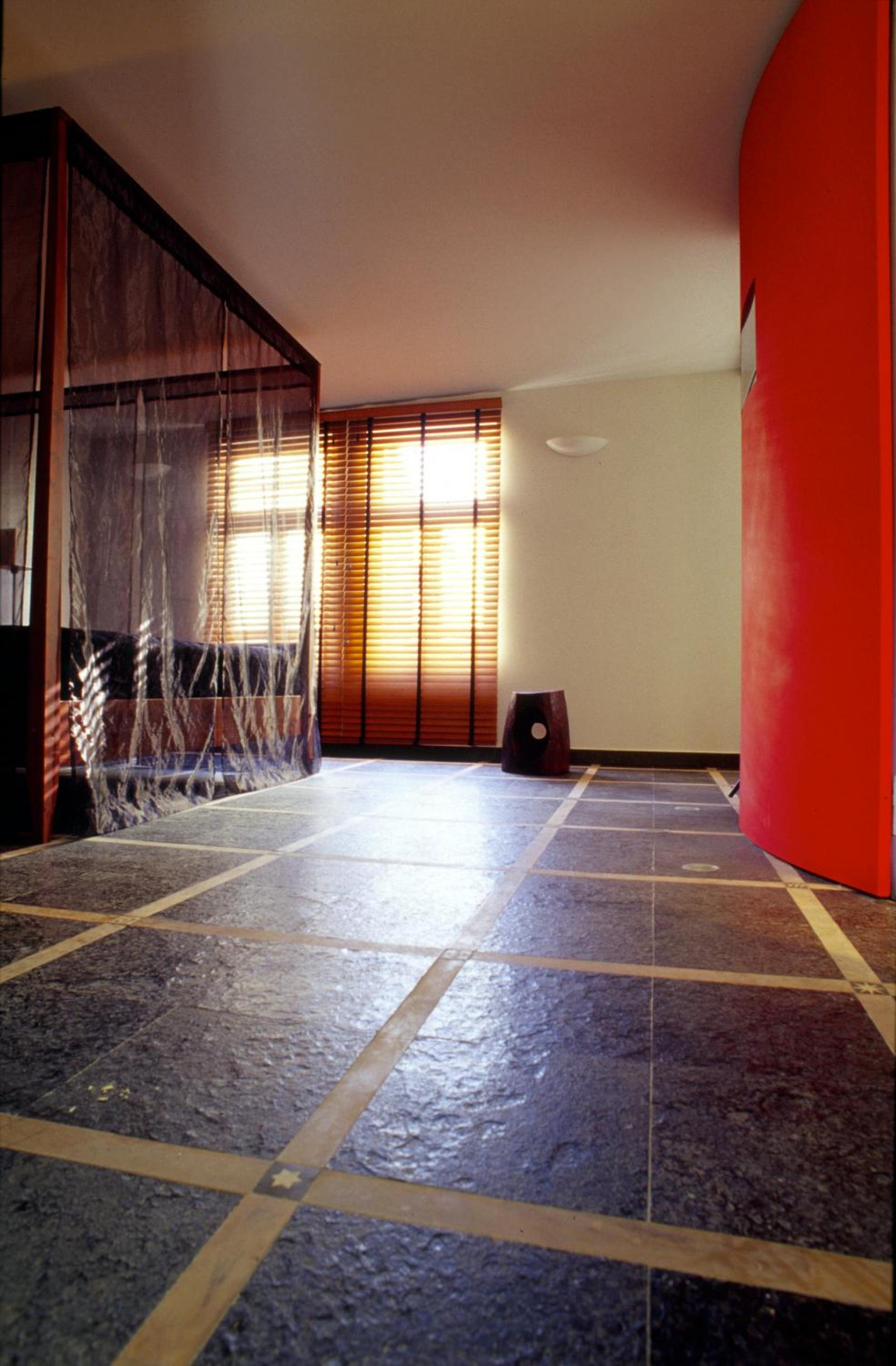 Double Room with Spa Bath - Photo 4