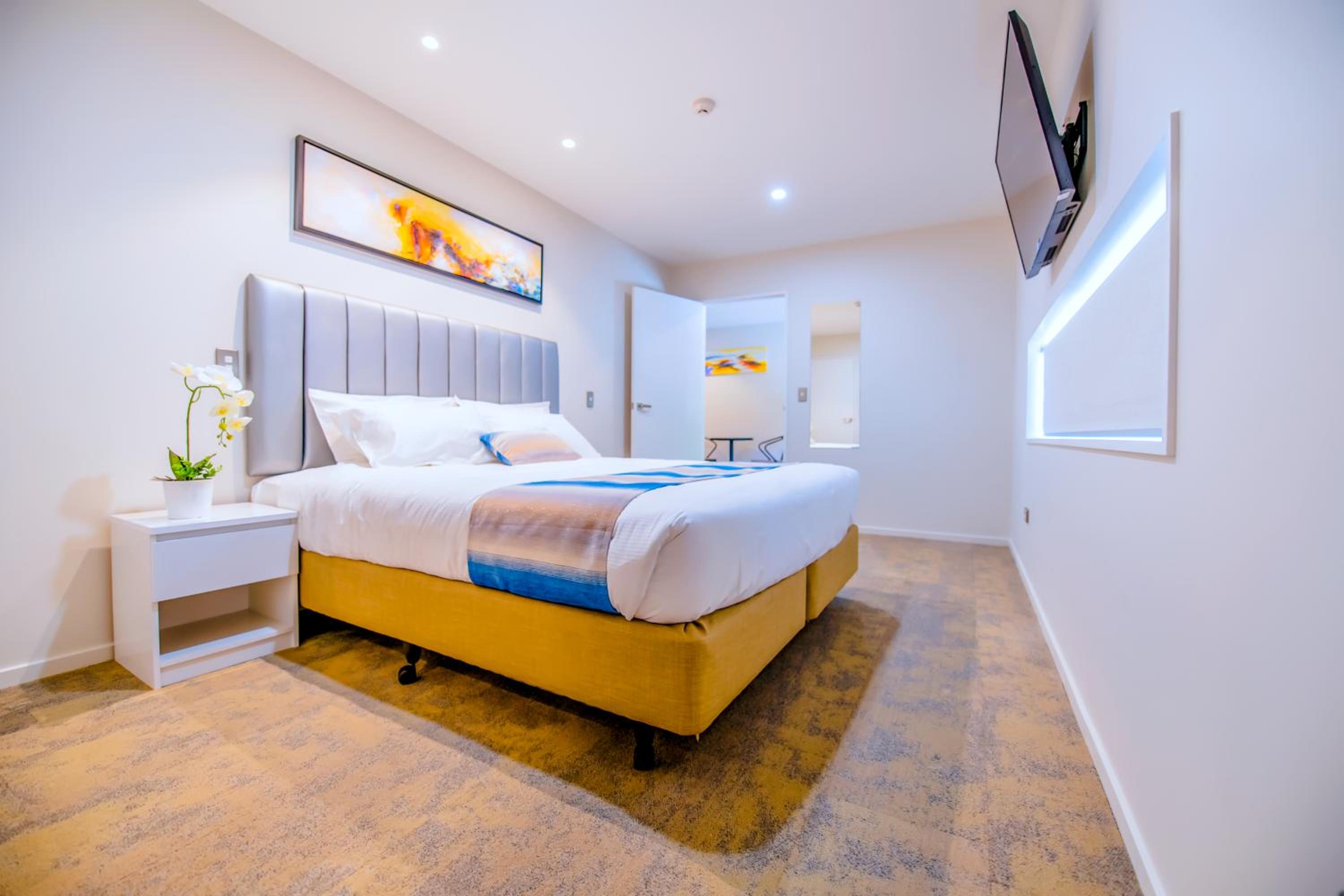 Deluxe King Room - Disability Access - Photo 1