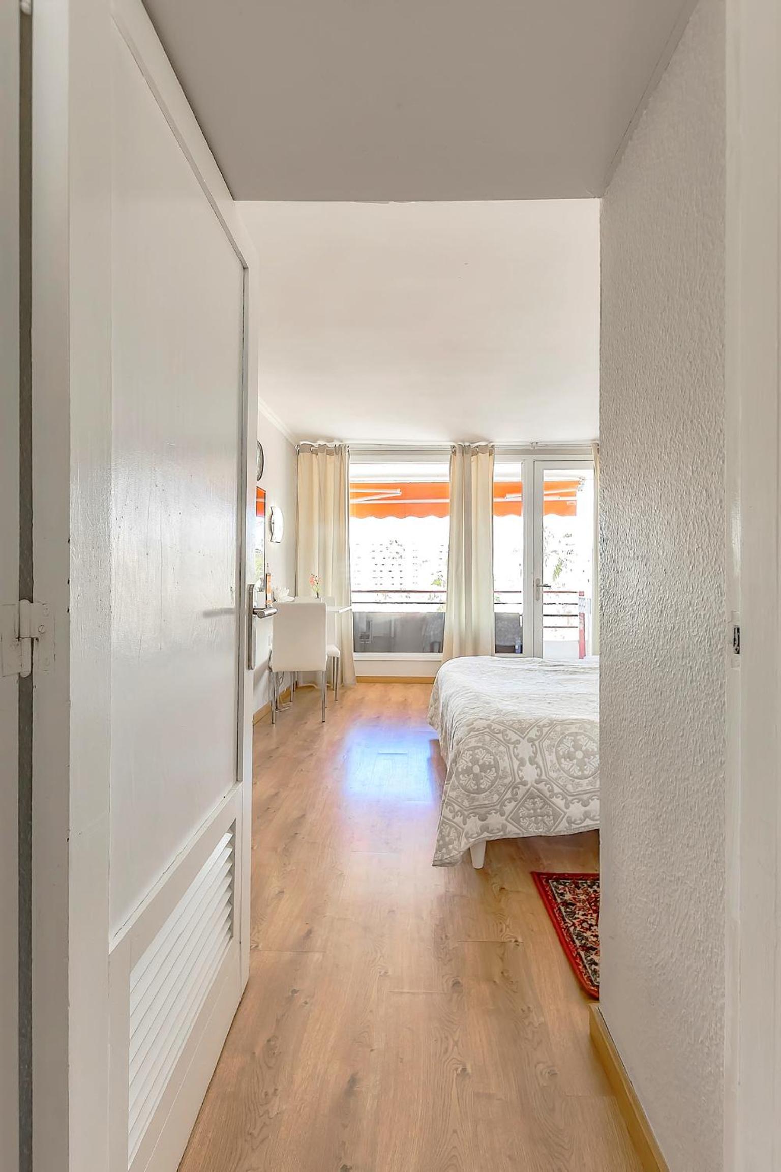 Studio Apartment with Sea View - Photo 22