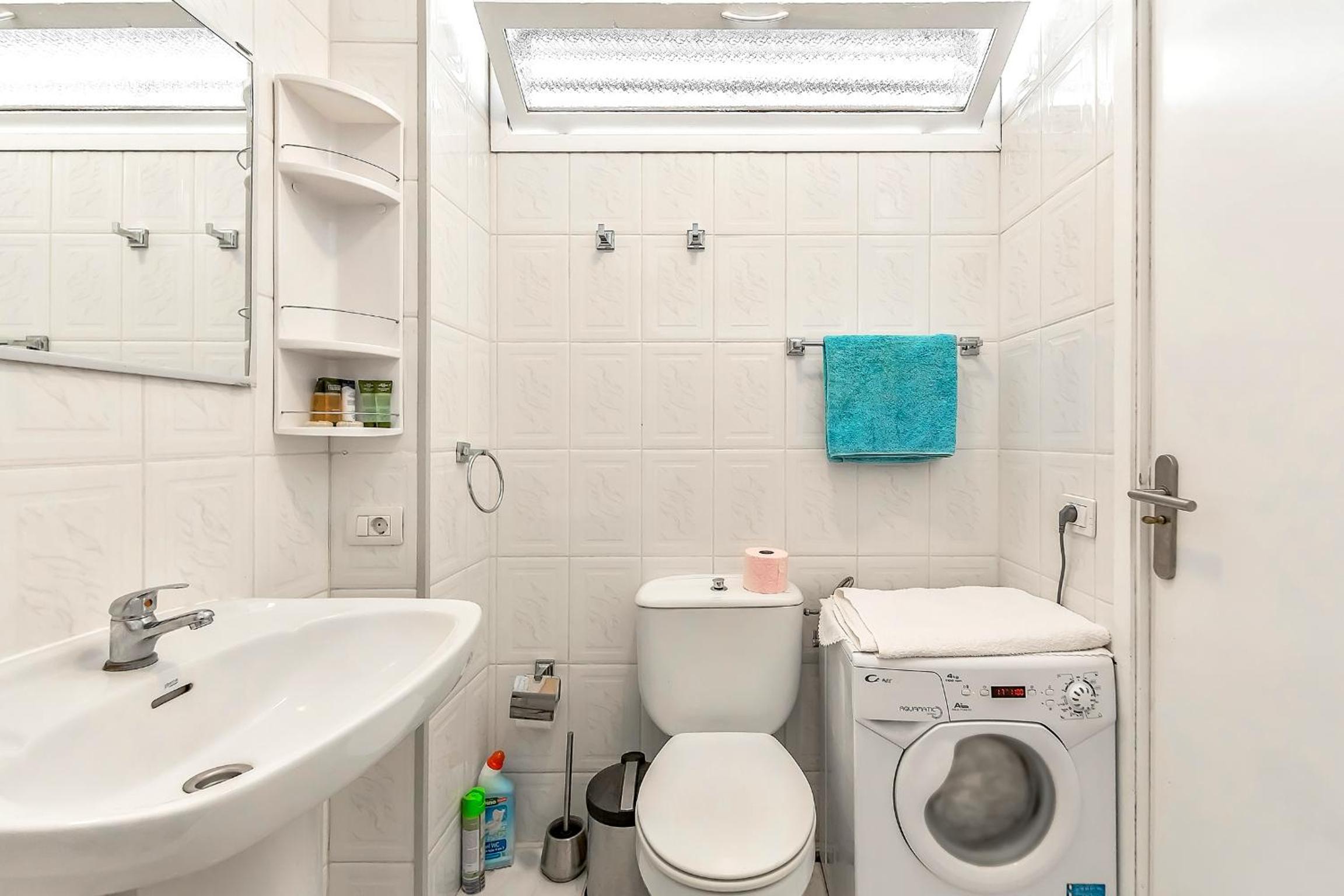 Studio Apartment with Sea View - Photo 21