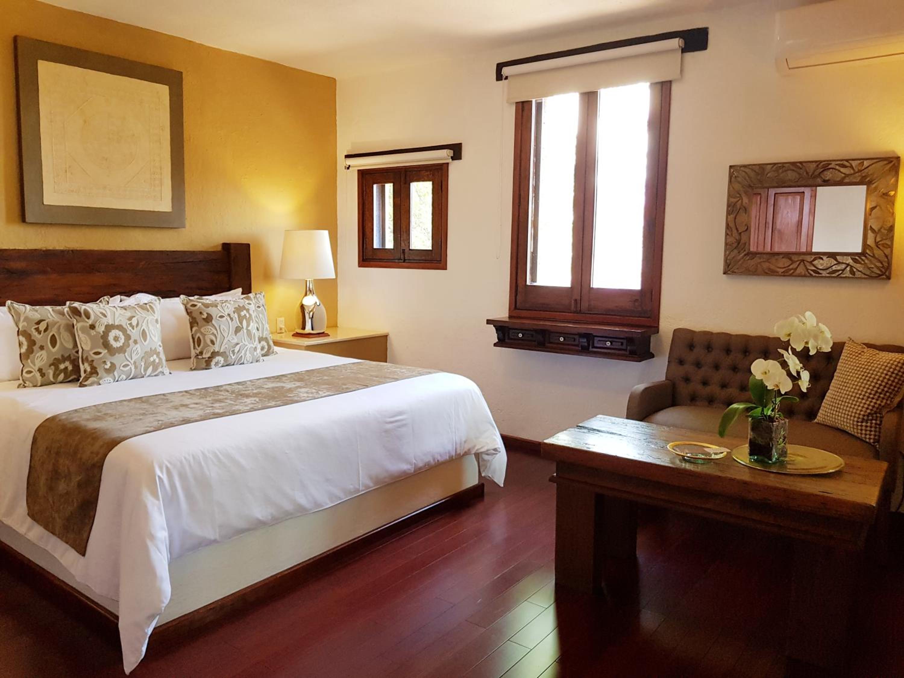 King Suite with Spa Bath photo 1