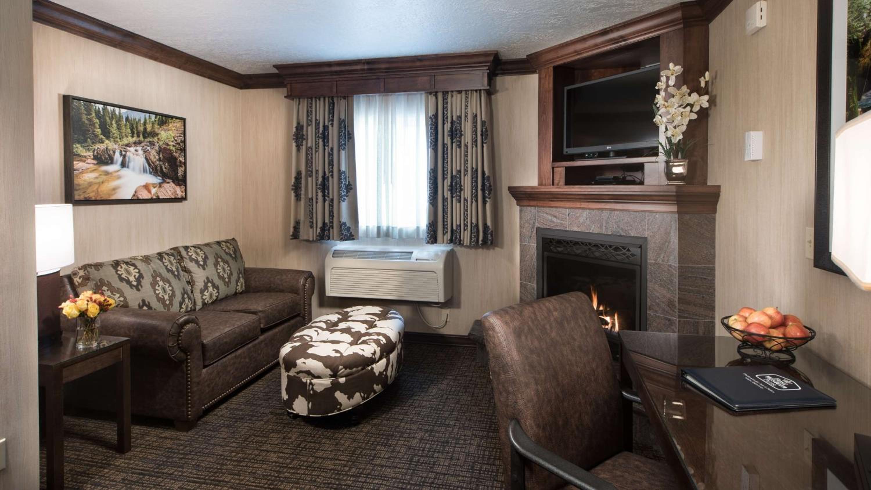 Executive King Suite - Non-Smoking - Photo 3