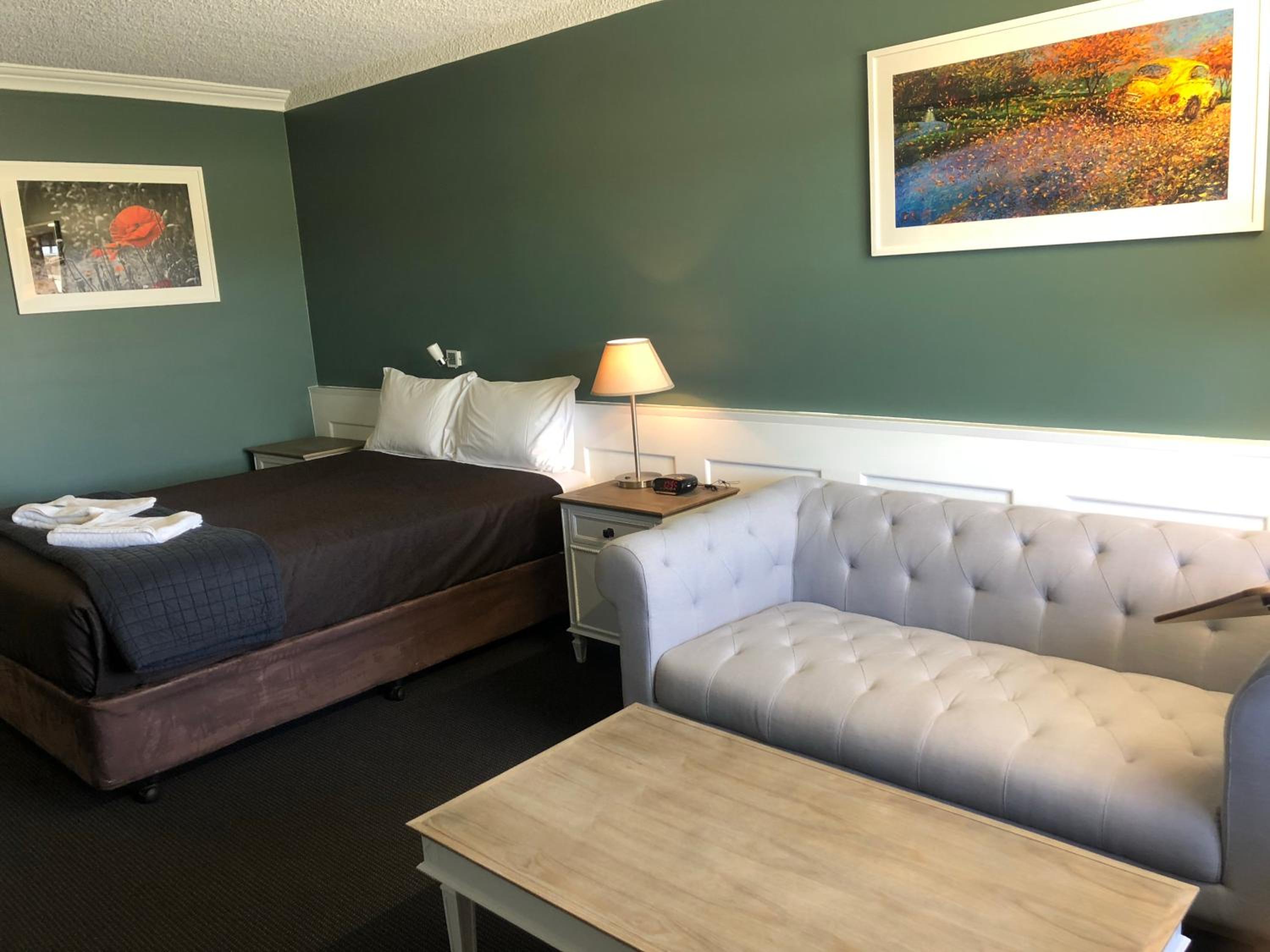 Heritage Queen Room - Photo 1
