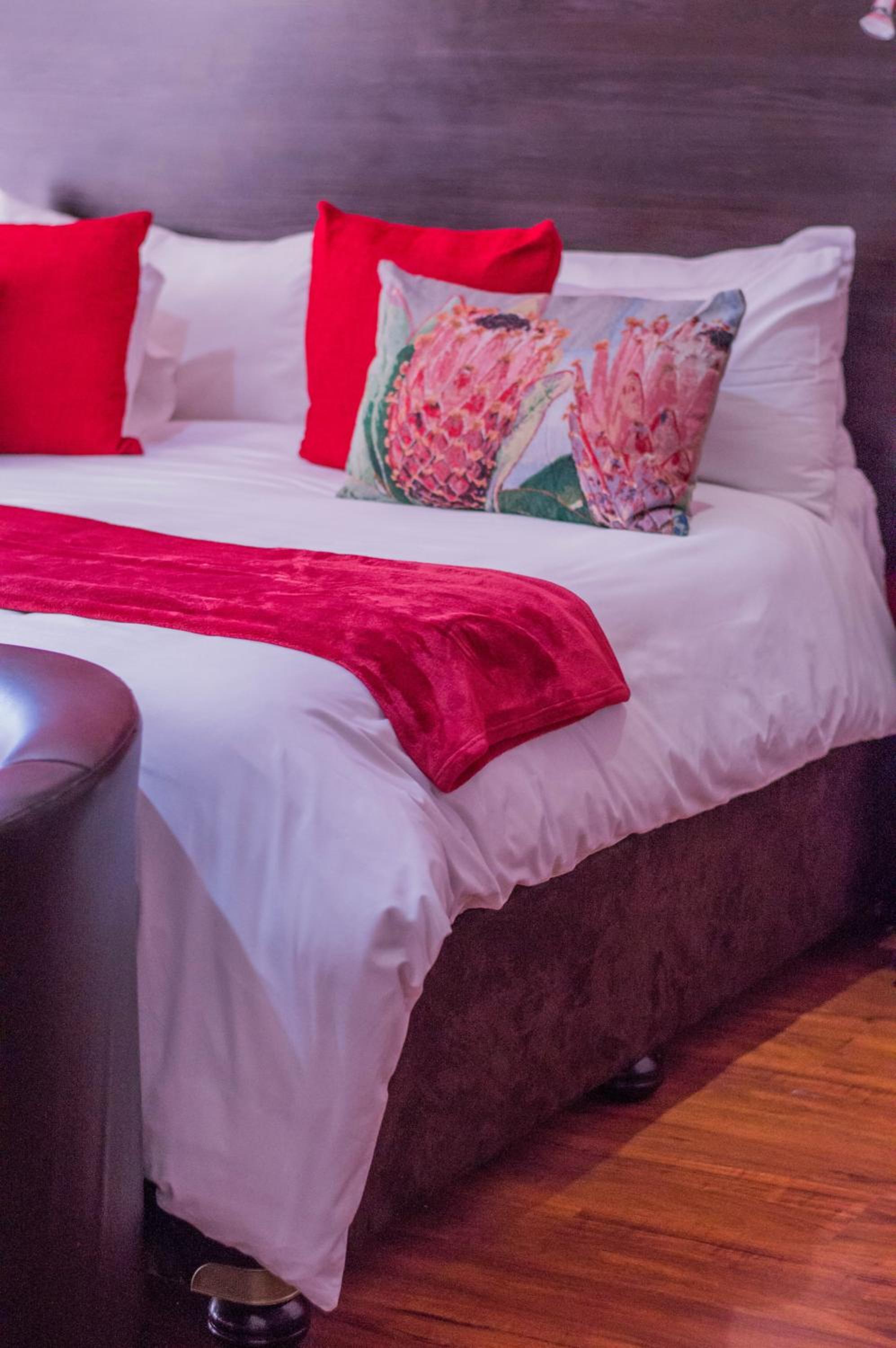 Deluxe Double or Twin Room photo 3