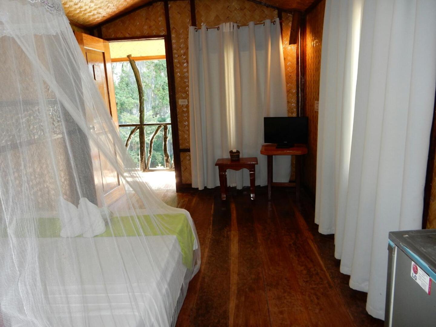 Double Room with Balcony and Sea View