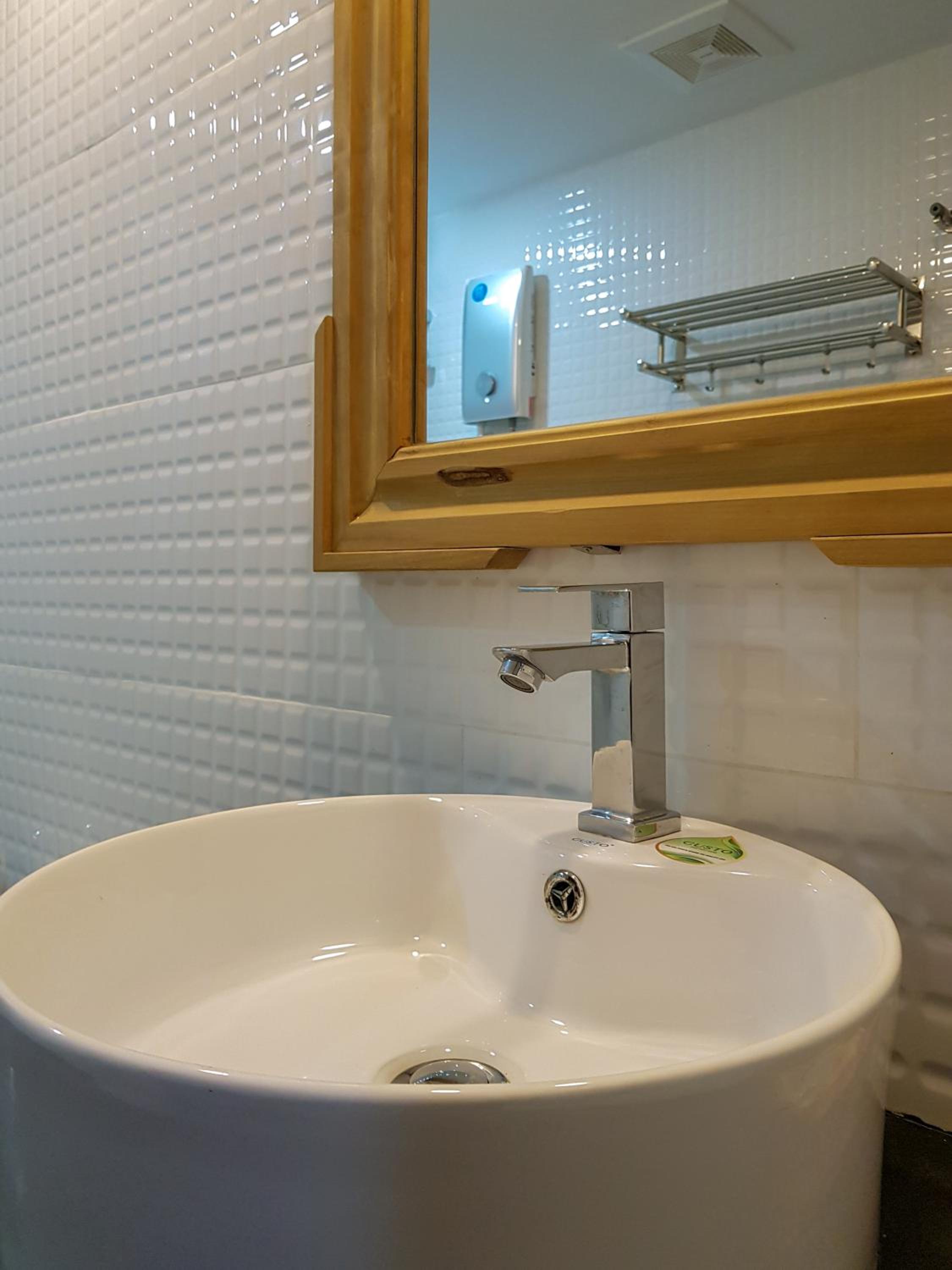 Double Room - Photo 13