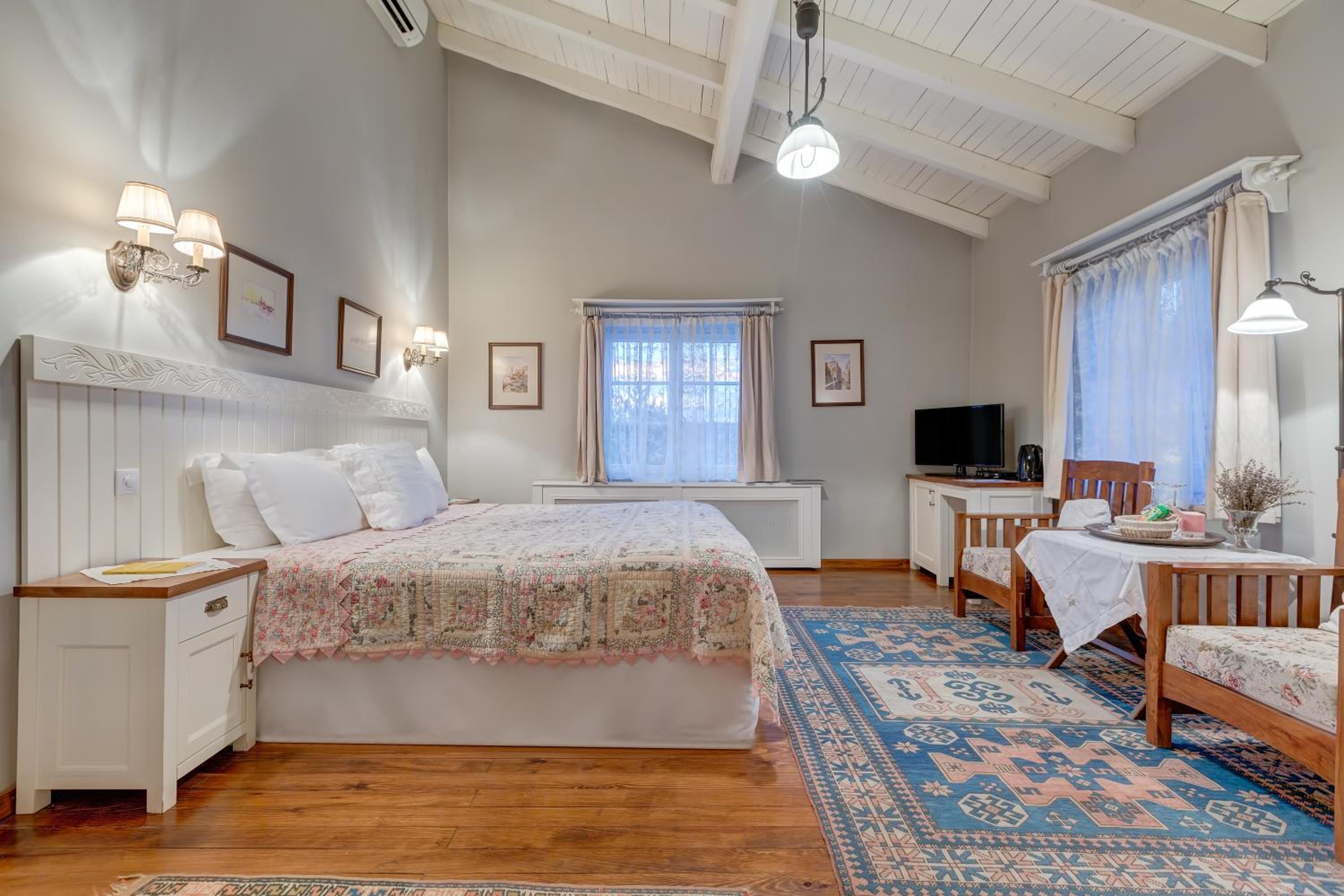 Superior Room with Pool & Forest View photo 2