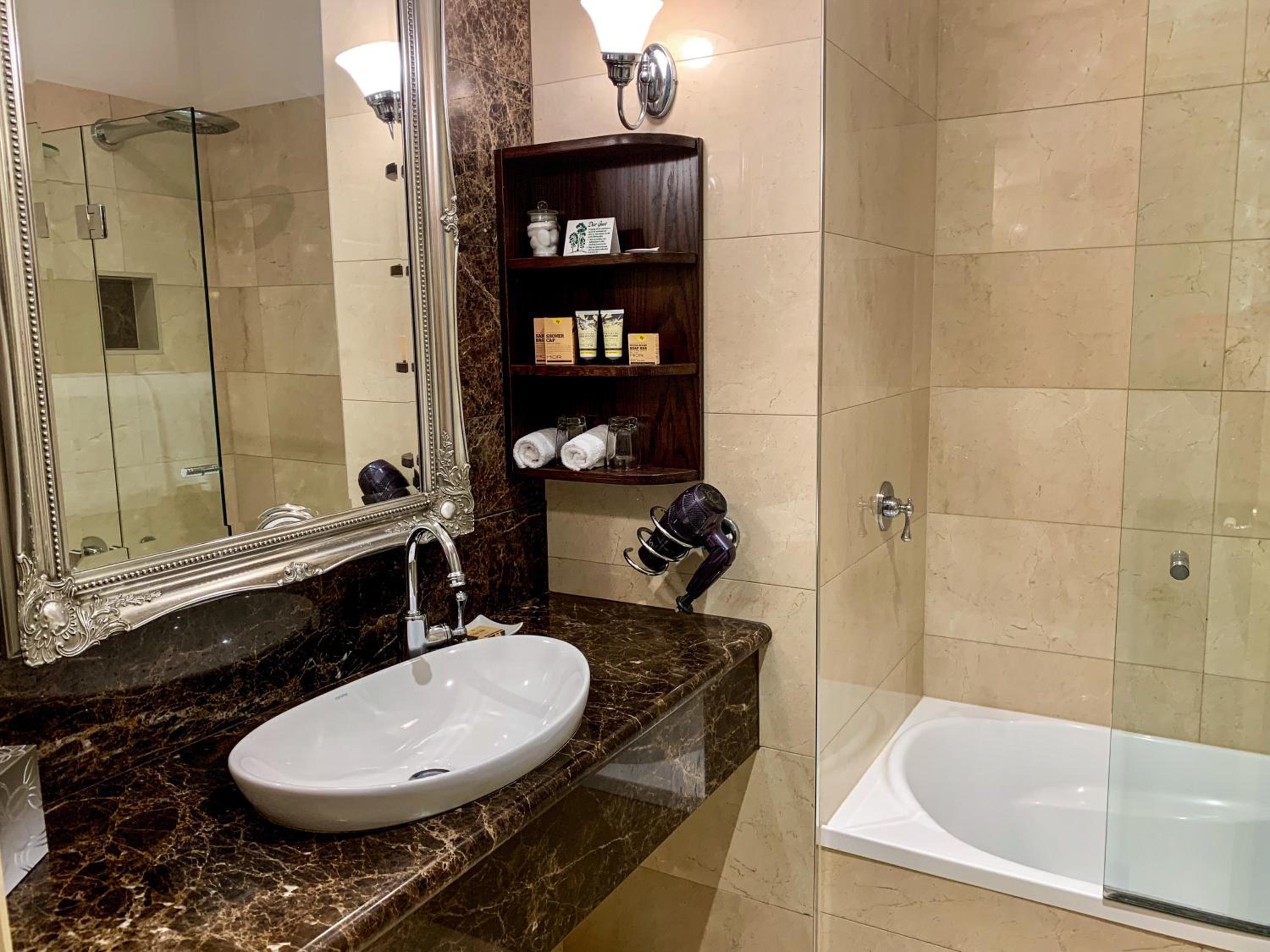 Two Bedroom Suite - Photo 4