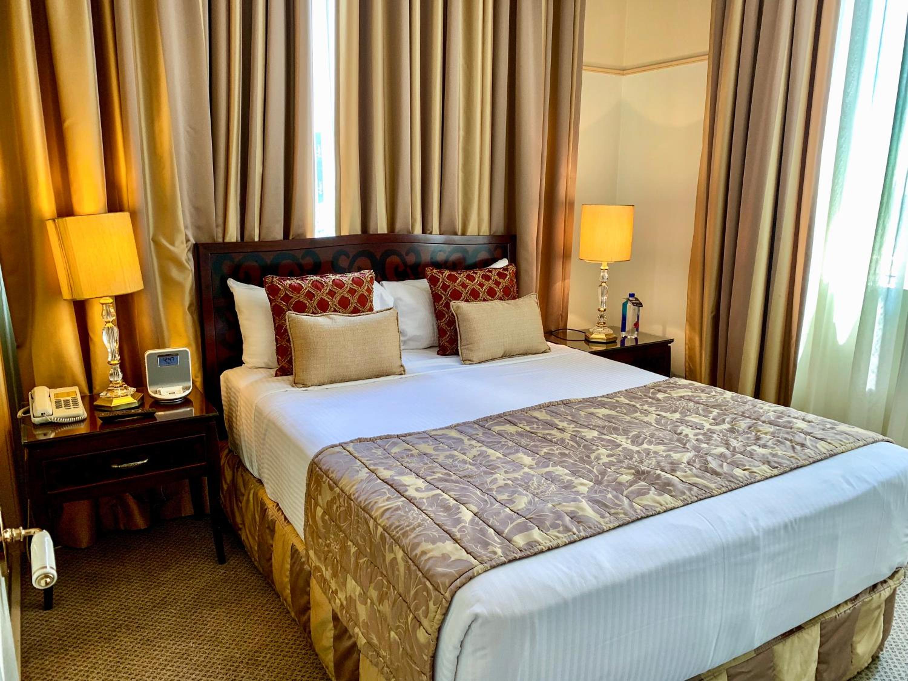 Two Bedroom Suite - Photo 11