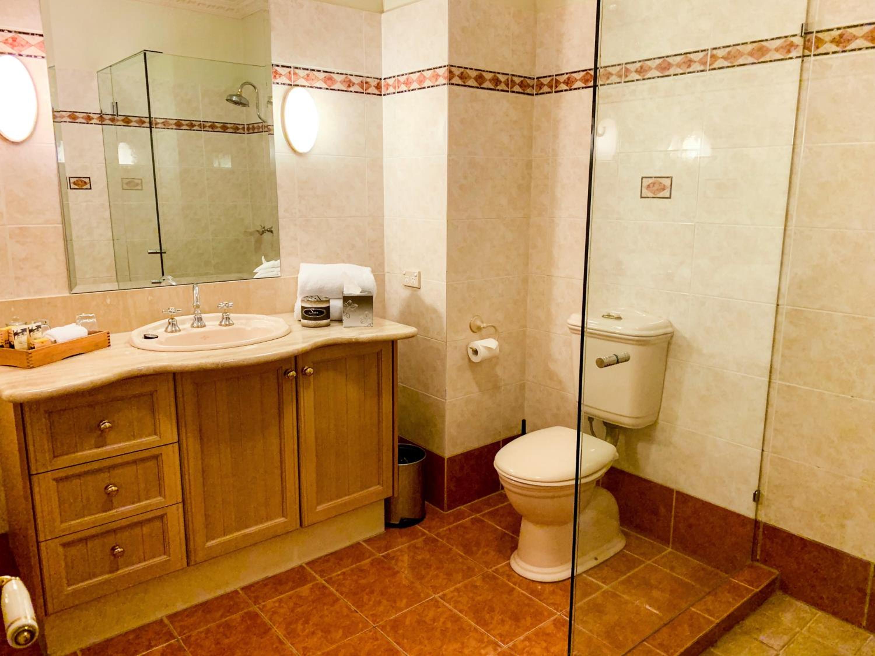 Sub-Penthouse Apartment - Photo 13