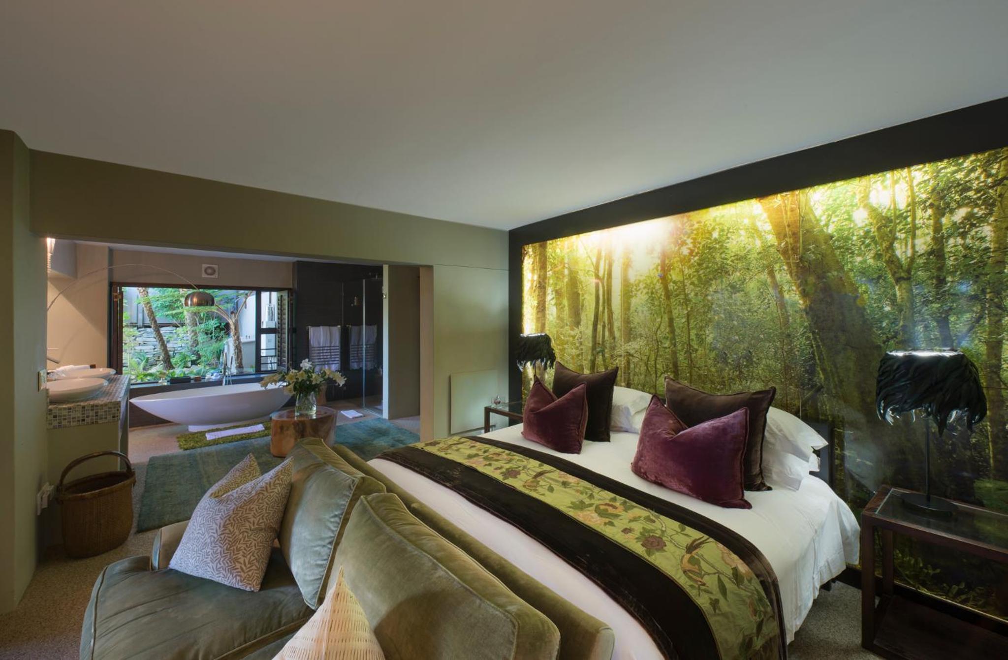 Executive Suite - Photo 5