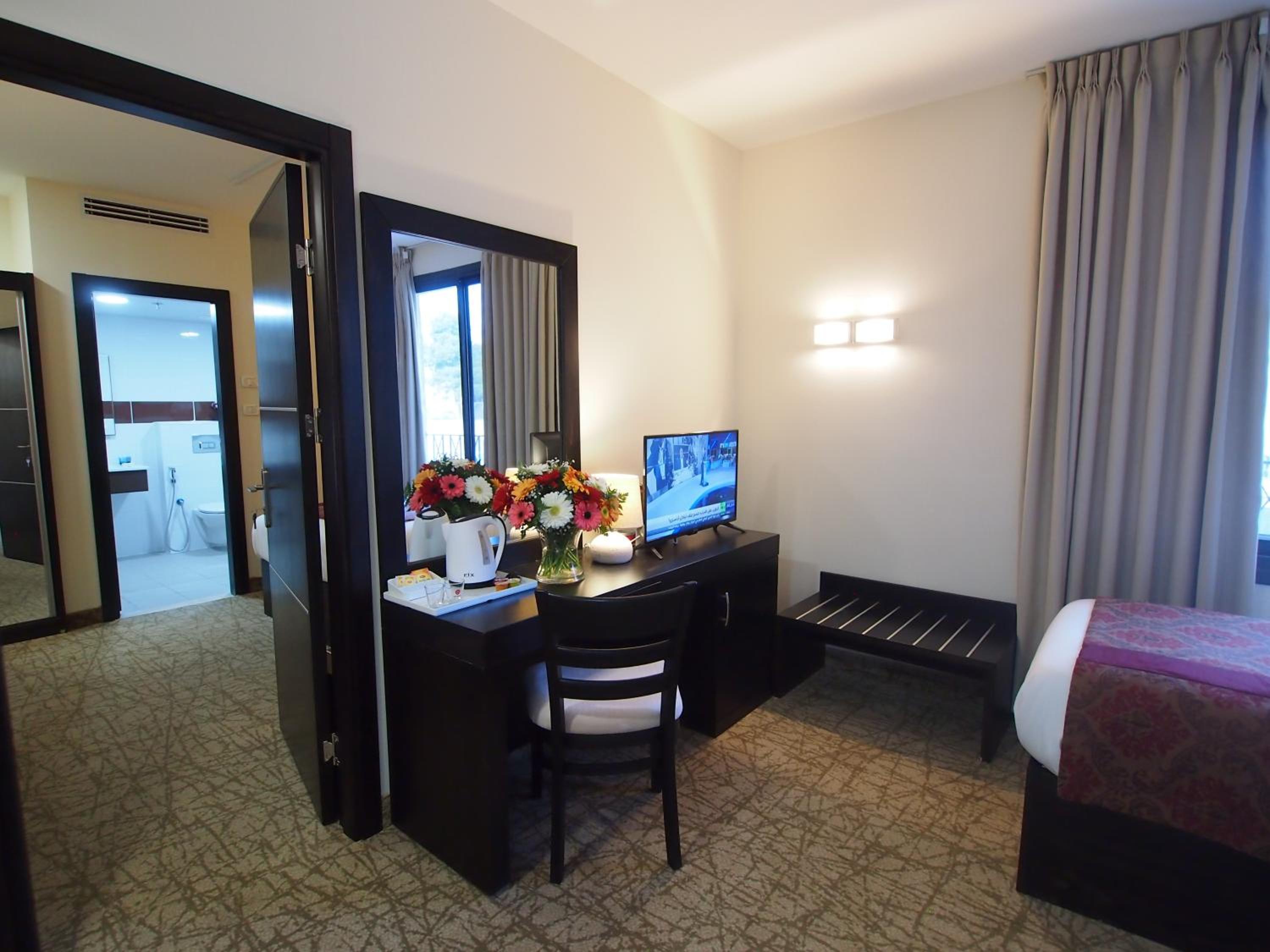 Standard Triple Room - Photo 2