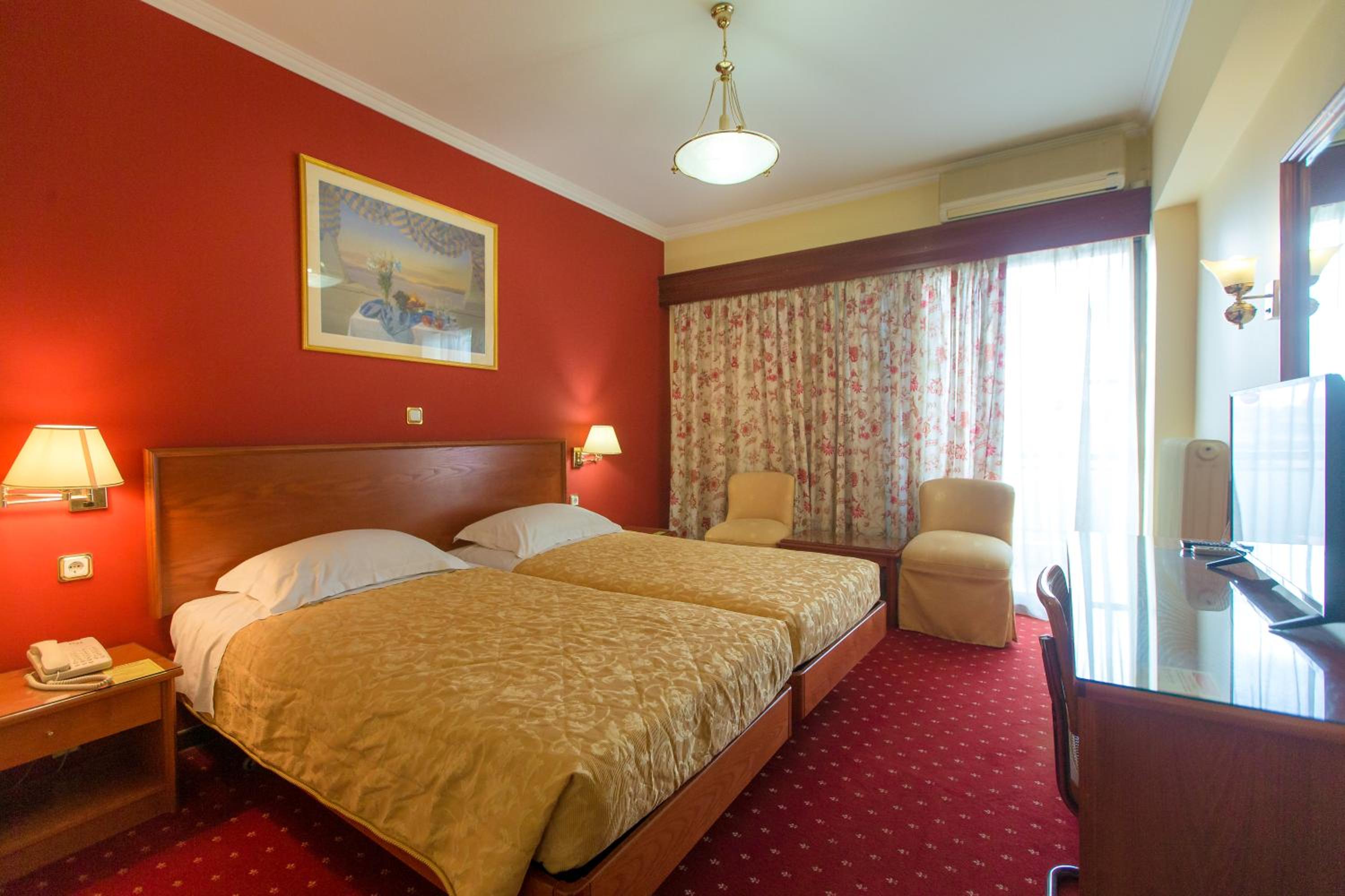 Standard Twin Room - Photo 5