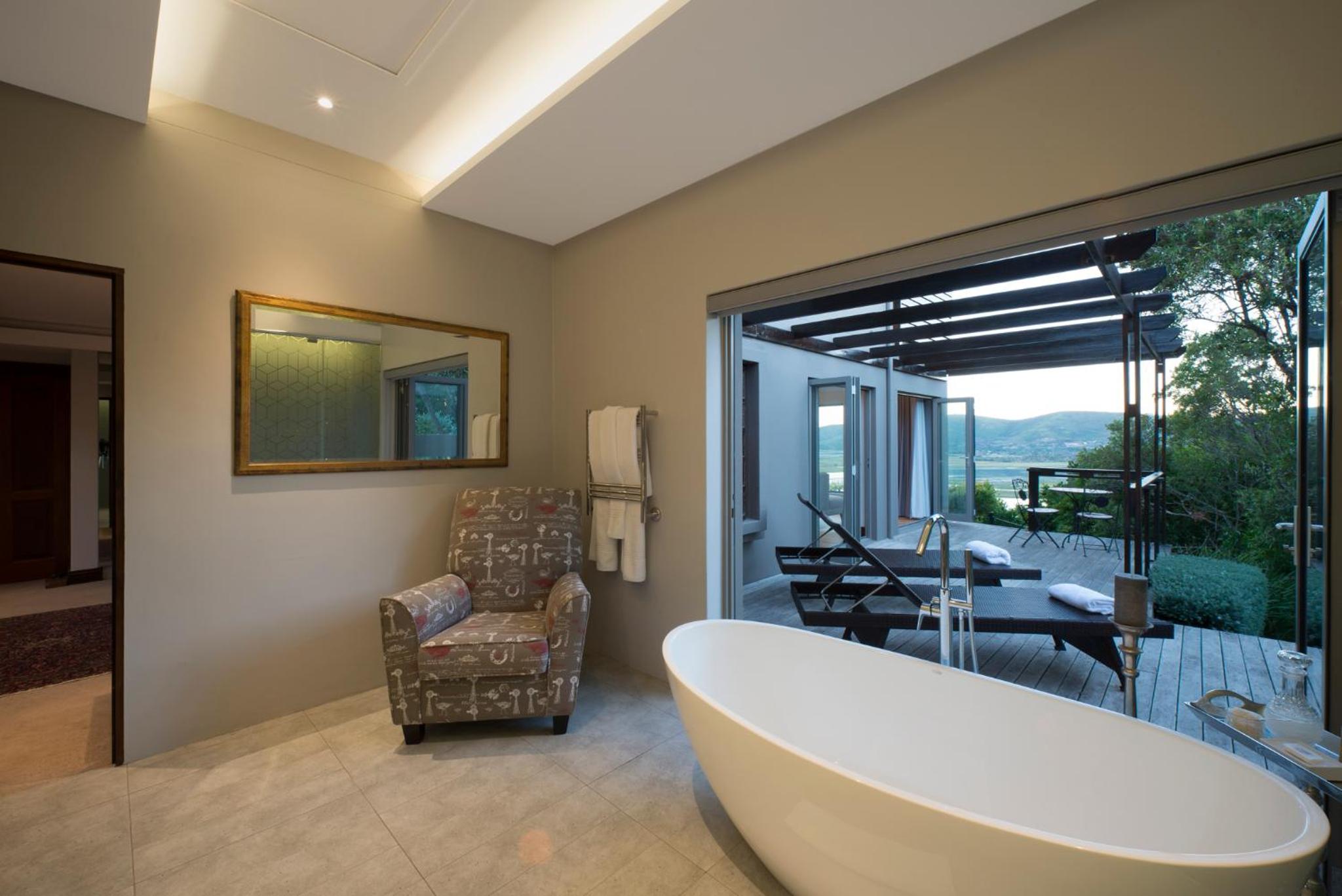 Penthouse Suite - Photo 6