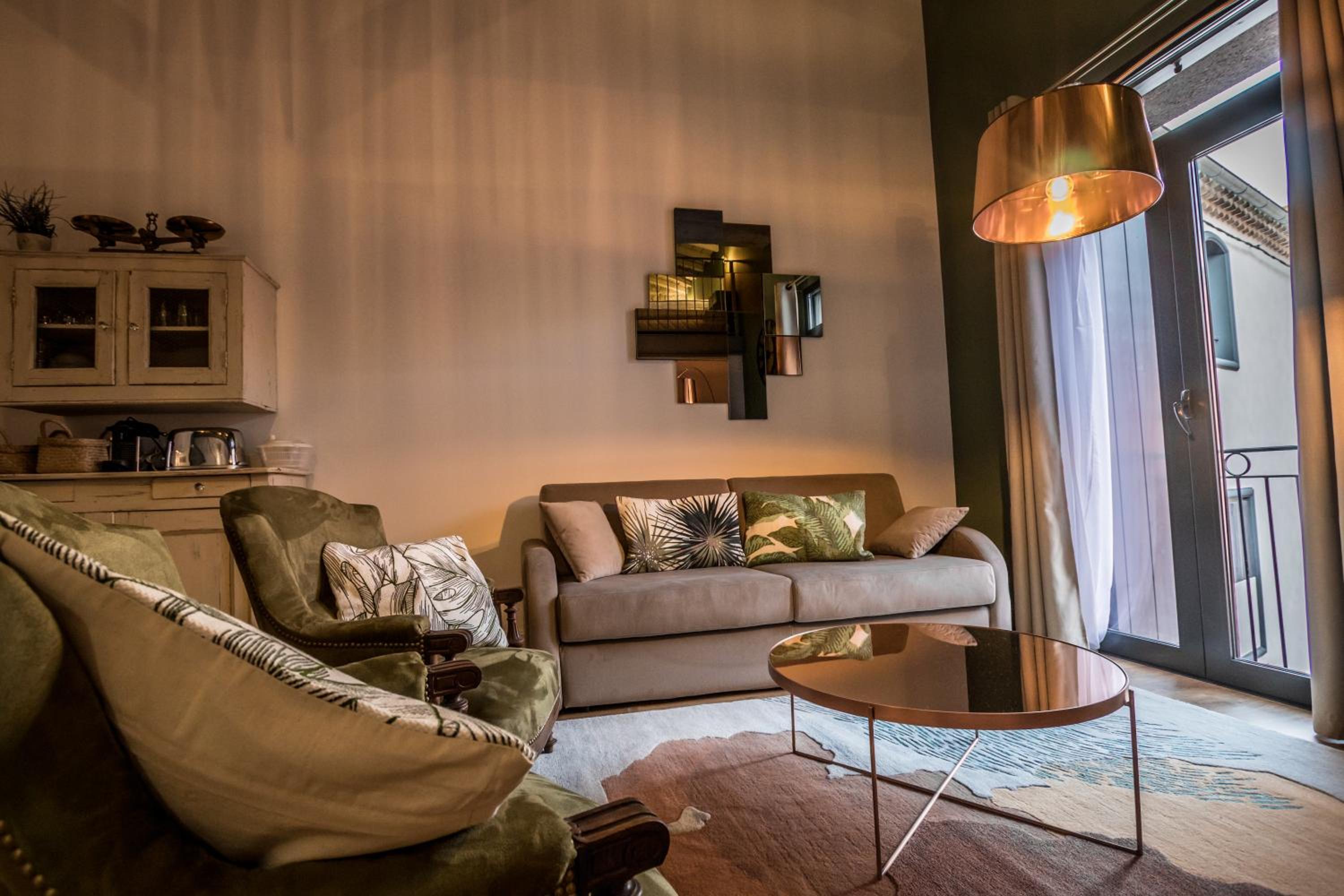 Duplex Apartment - Photo 2