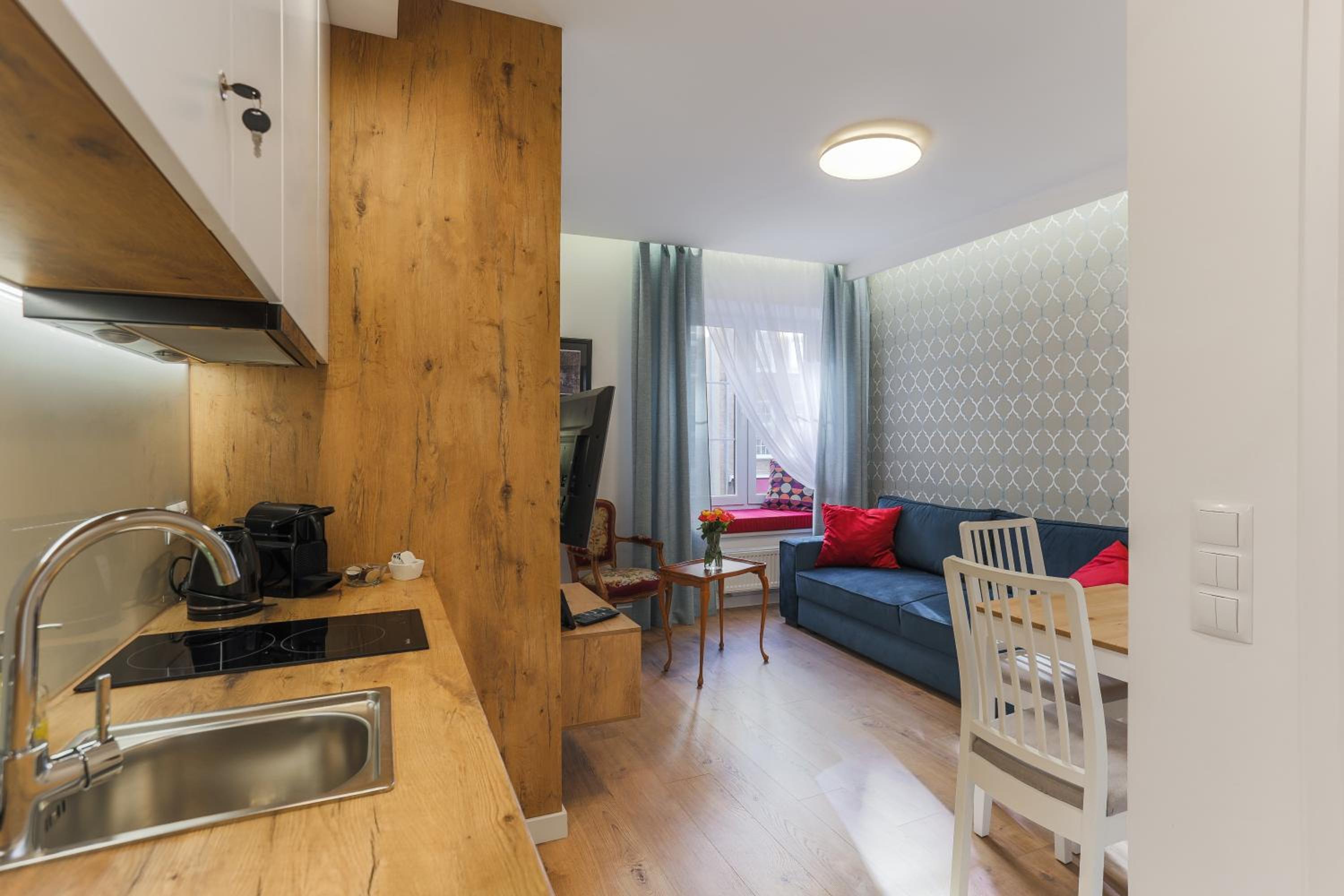 One-Bedroom Apartment - Photo 5