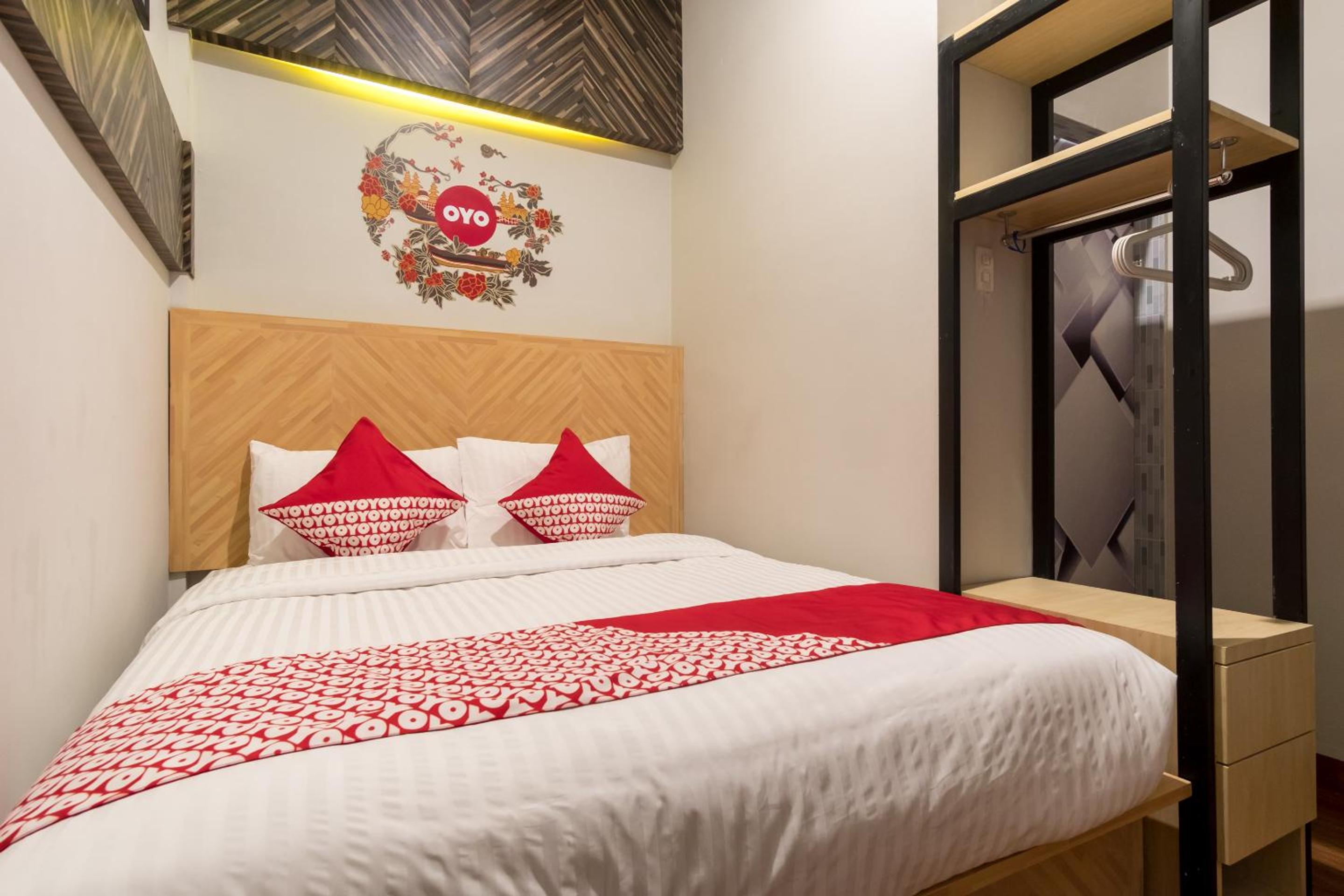 Standard Double Room - Photo 13