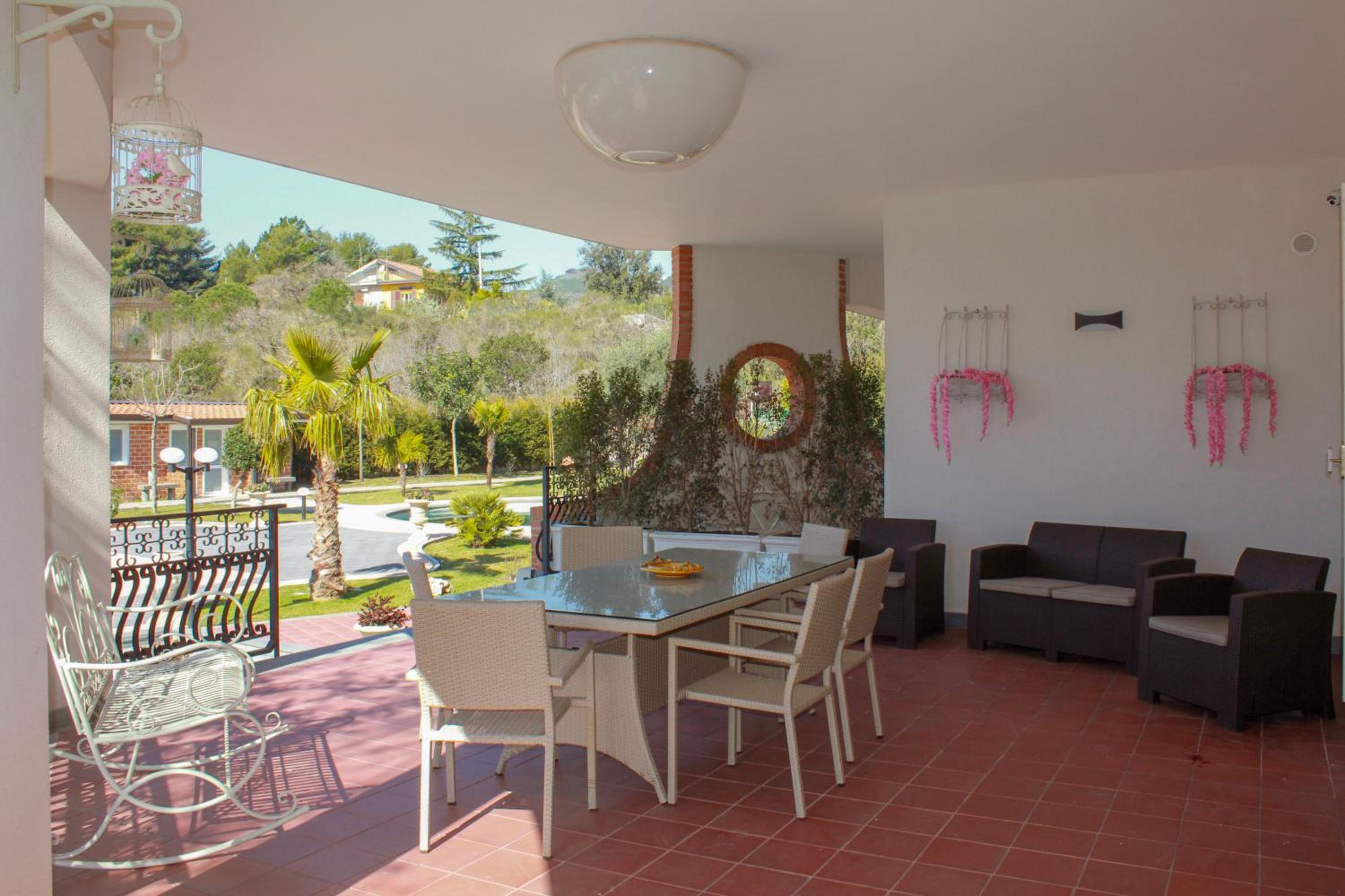 Double Room with Patio photo 2