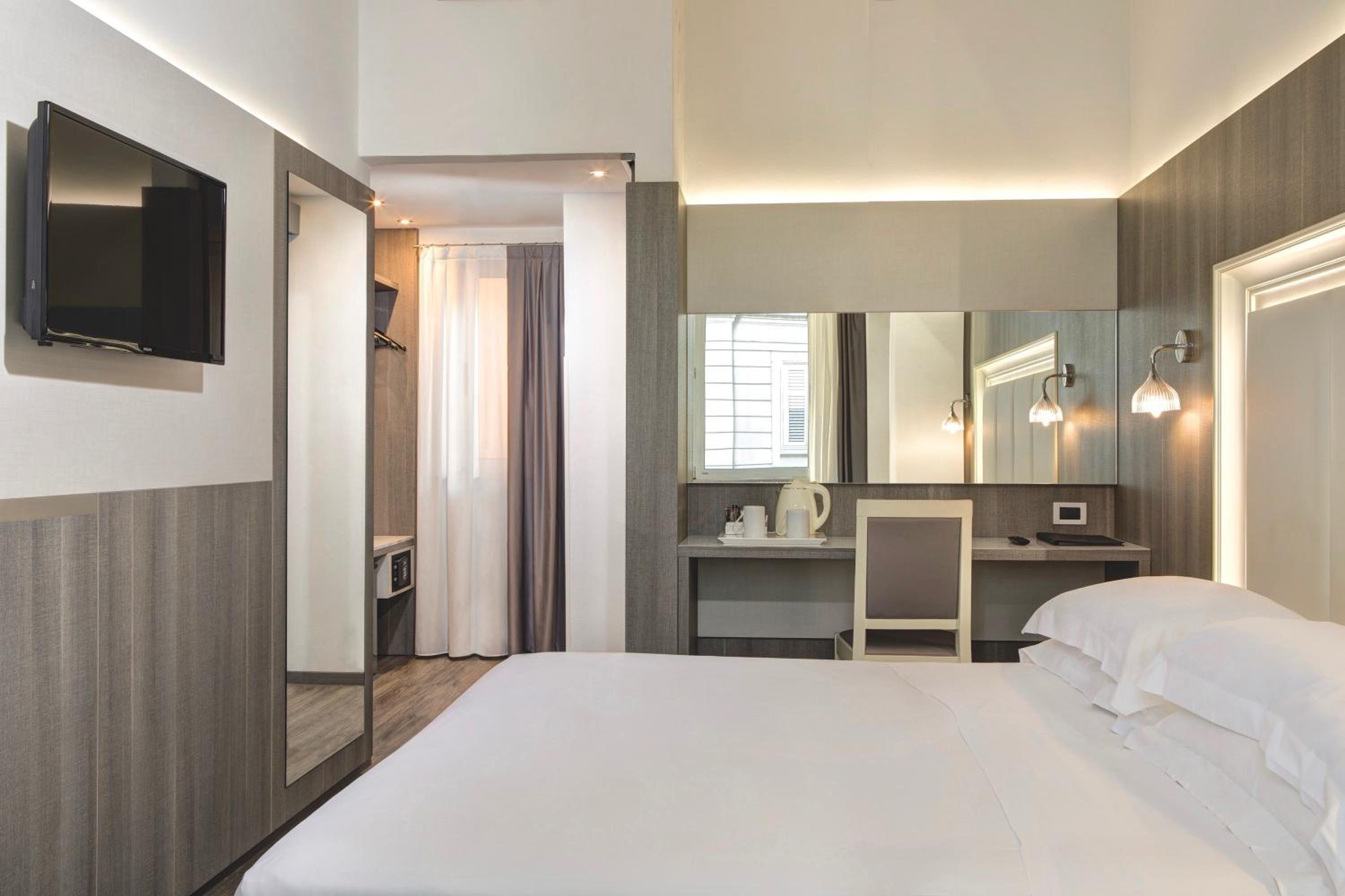 Standard Triple Room - Photo 4