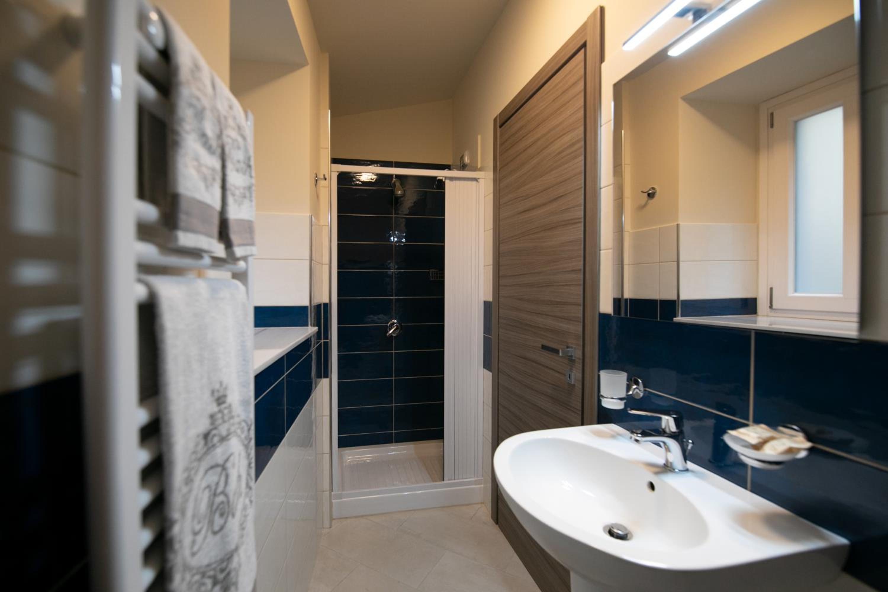 Budget Double or Twin Room - Photo 3