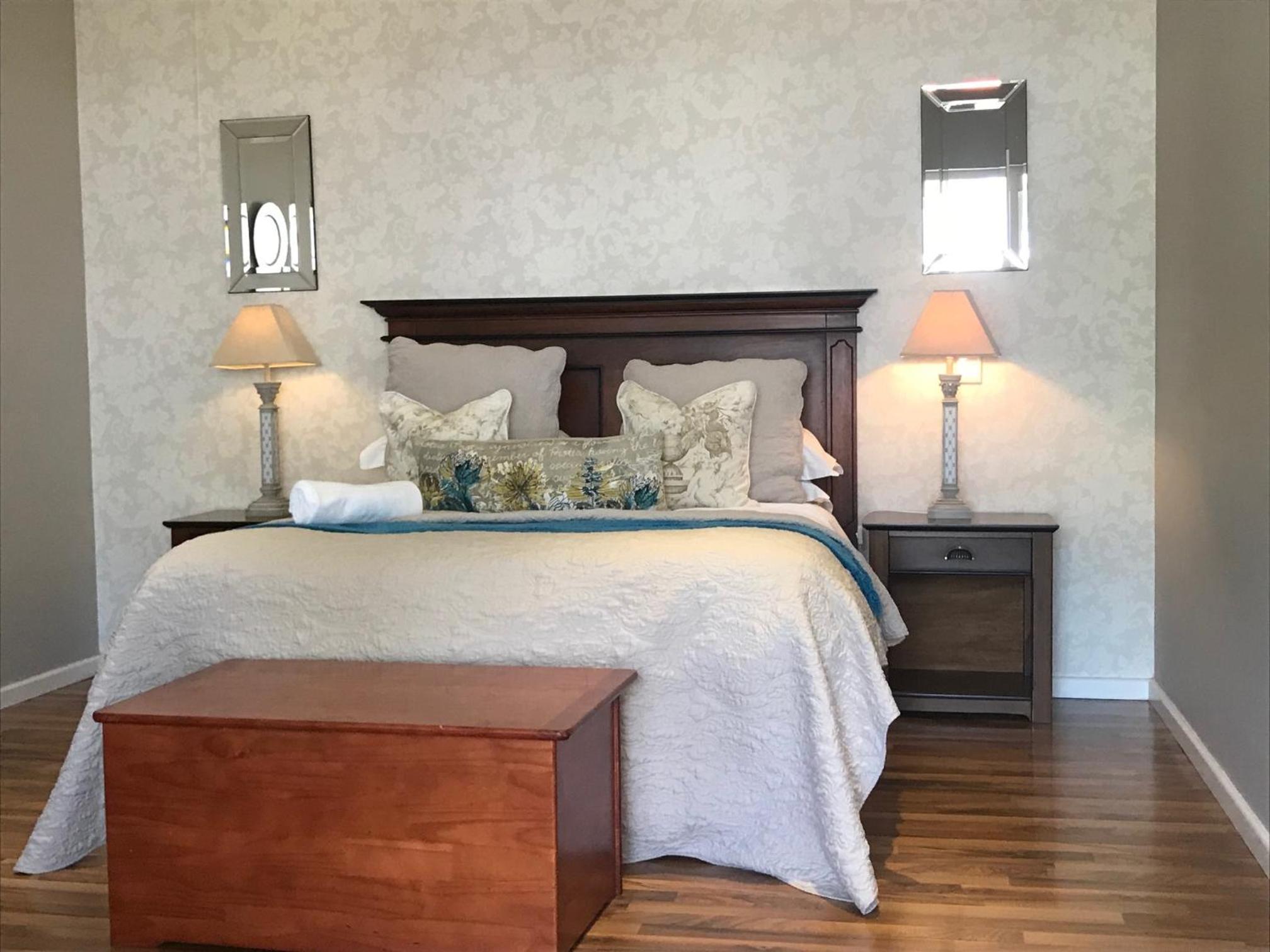 Executive Queen Room - Photo 11