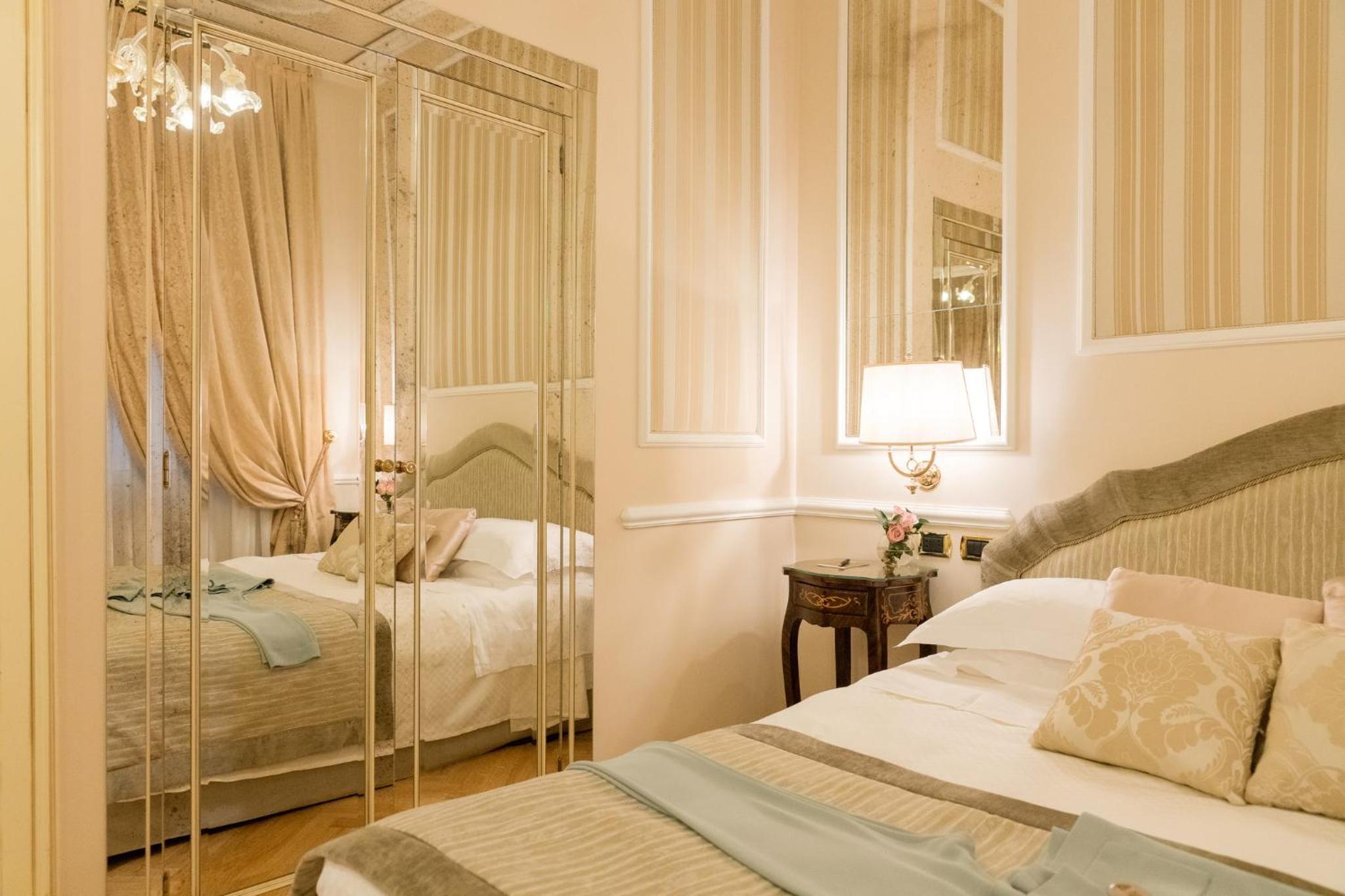 Classic Double or Twin Room - Photo 3
