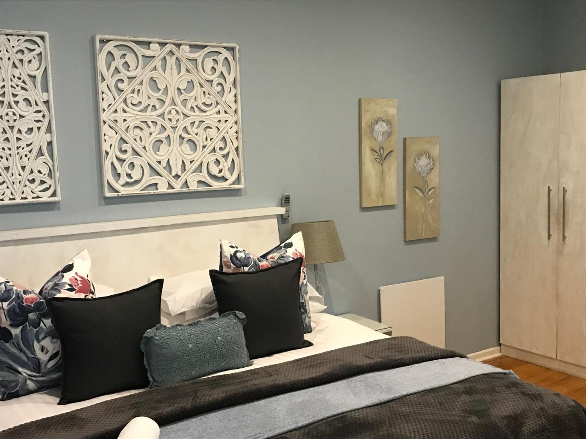 Executive Queen Room - Photo 9