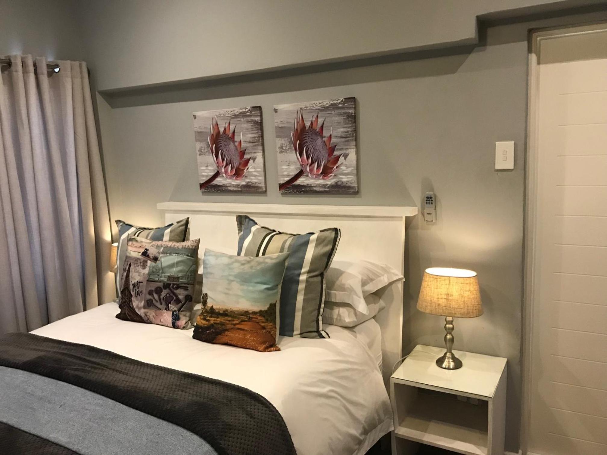 Business Queen Room - Photo 4