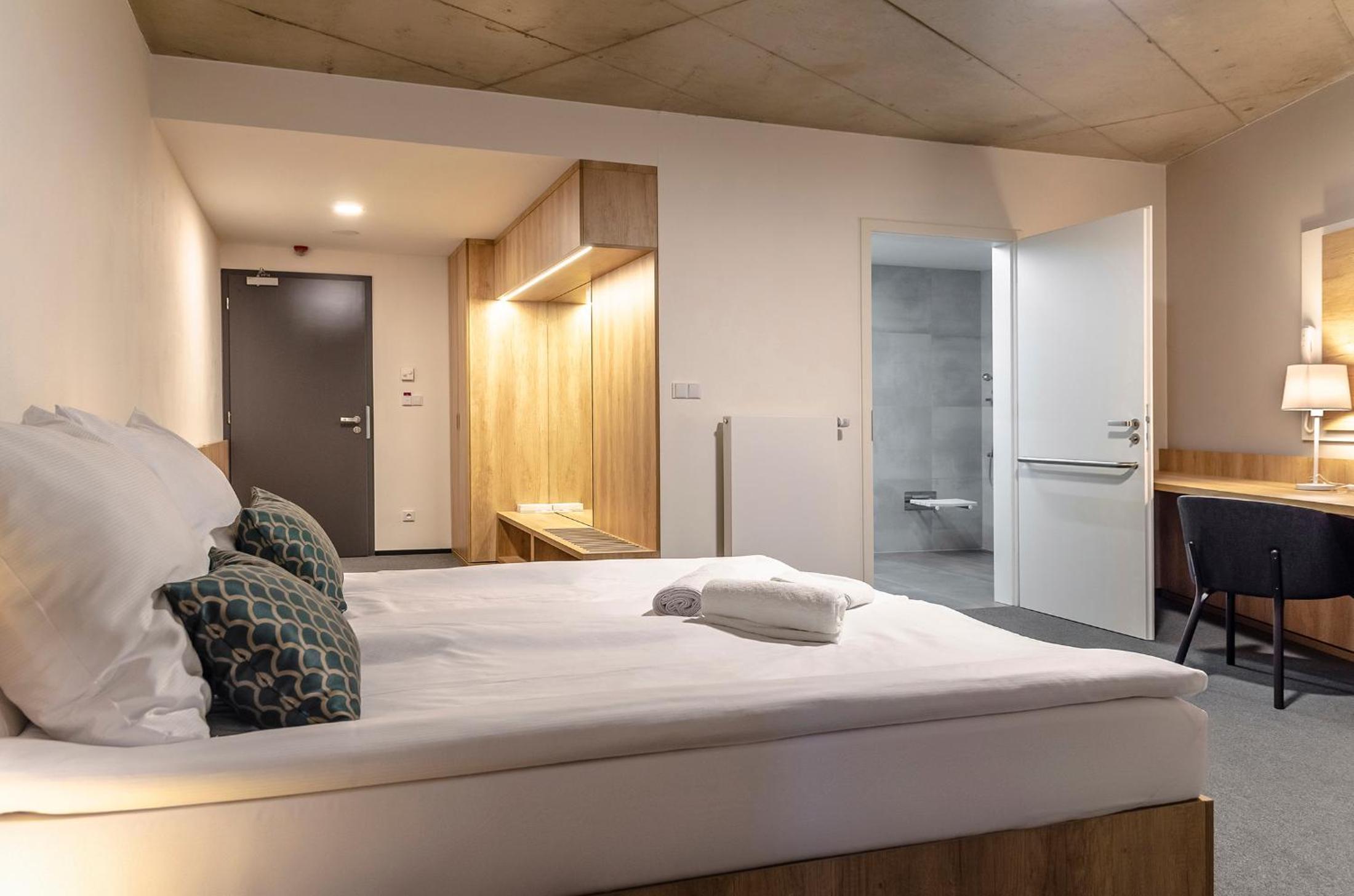 Double or Twin Room - Disability Access photo 1