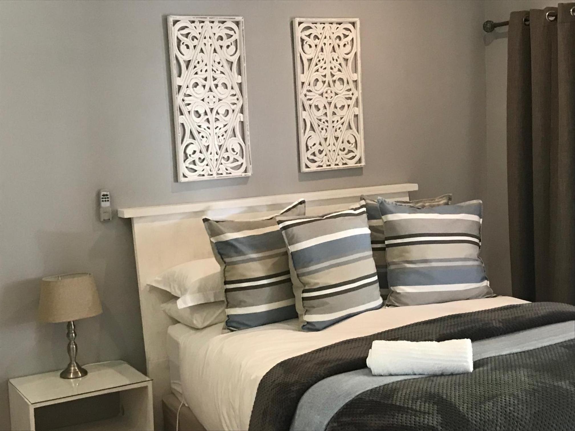 Business Queen Room - Photo 12