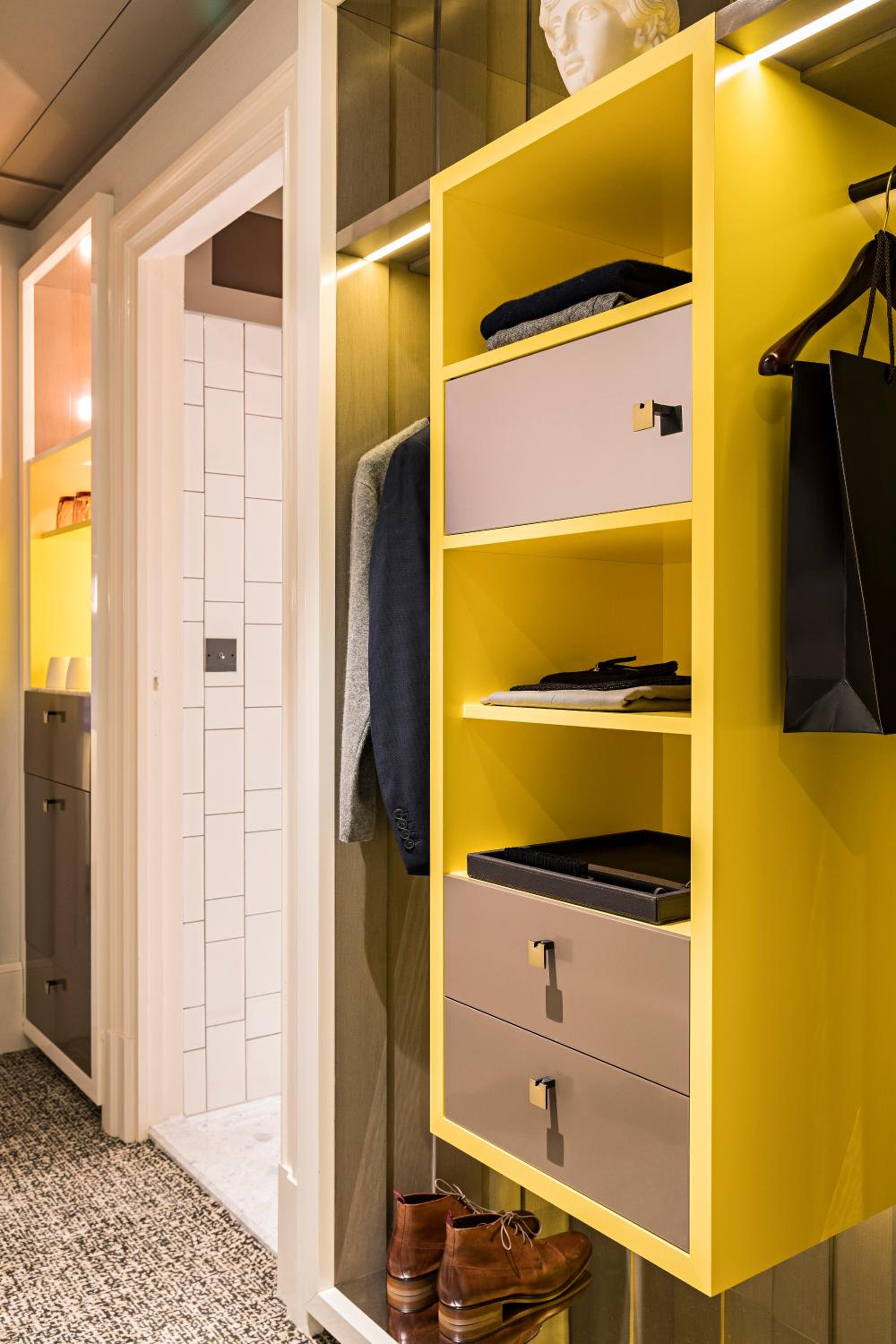 Chambre Supérieure avec 1 Lit Queen-Size – Vue sur Cour