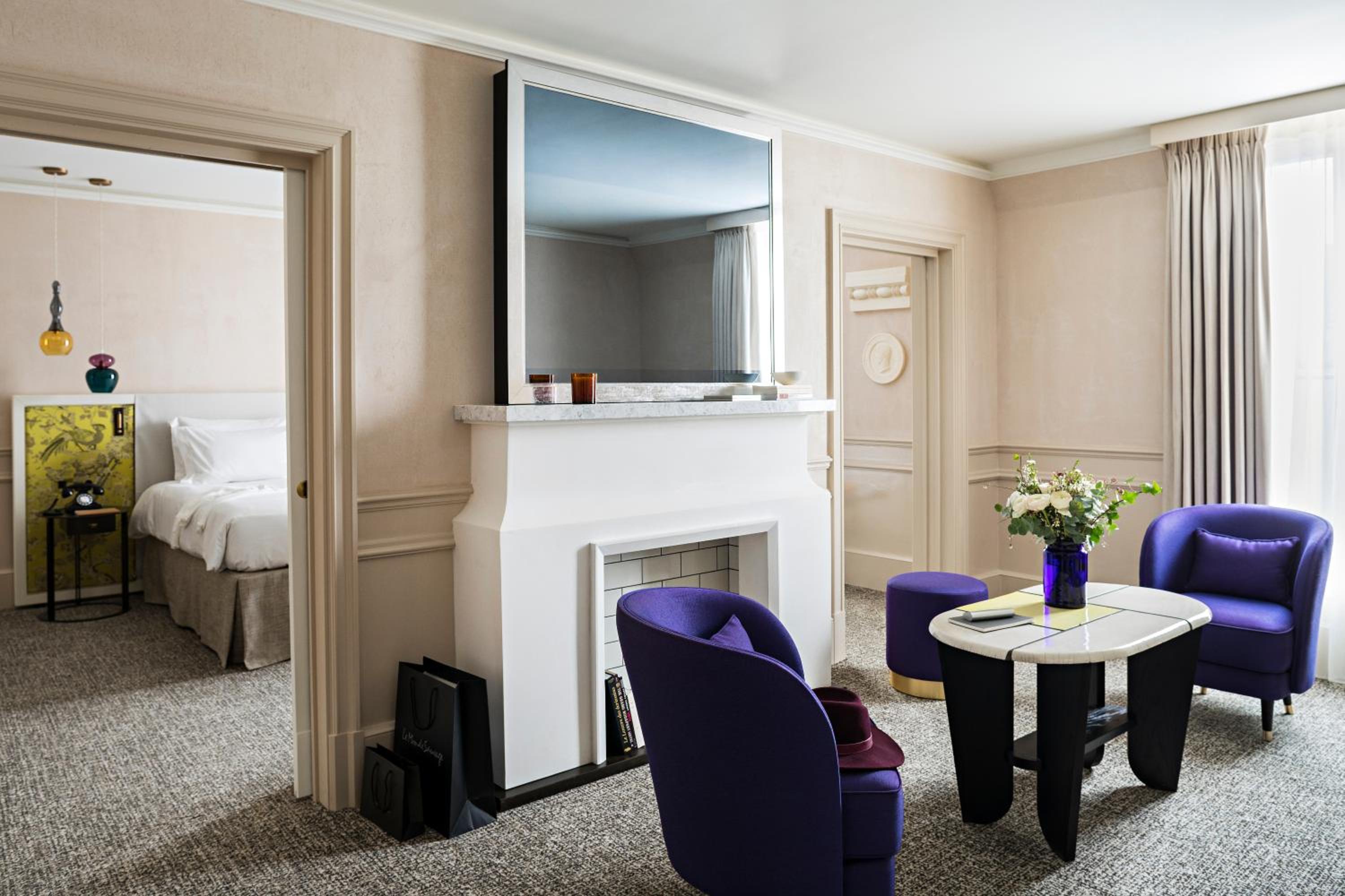 Prestige Suite with One King Bed /One Sofa Bed/Separate Living Room - Boulevard or Rue Scribe View photo 2