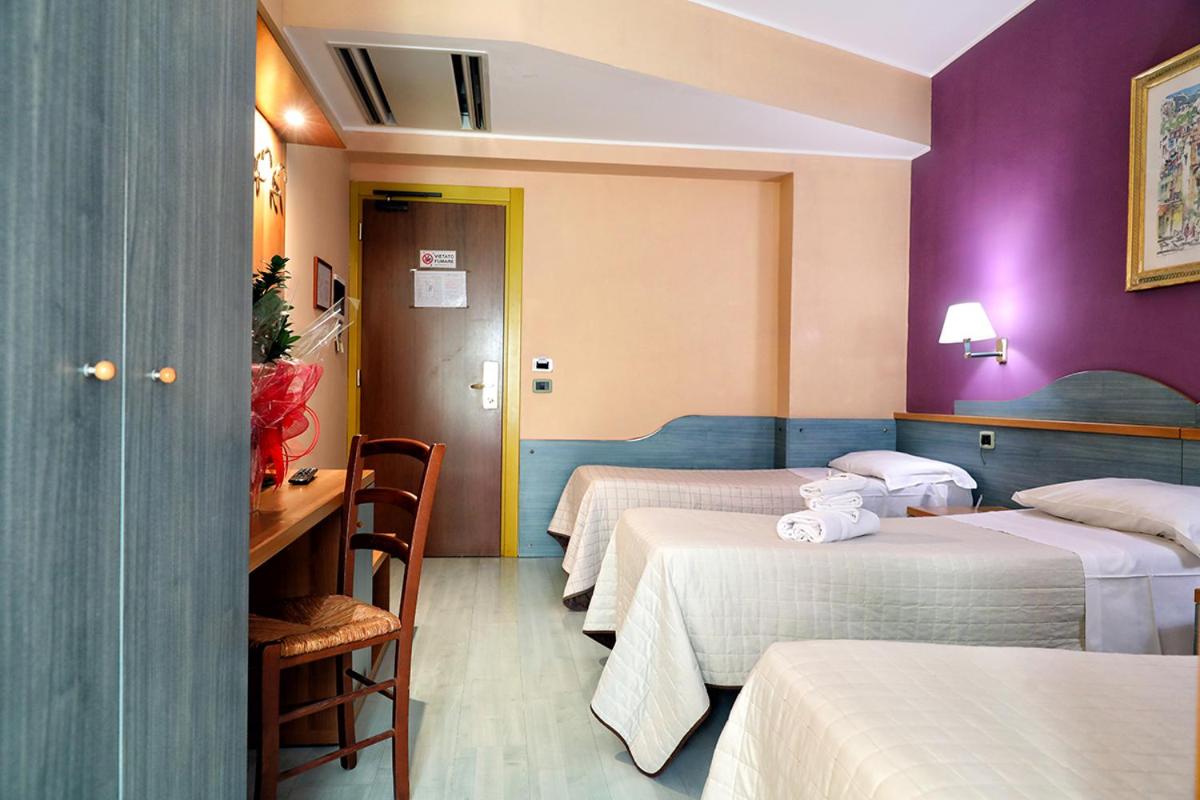 Double Room / Twin Room - Photo 6