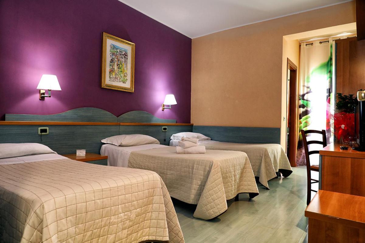 Double Room / Twin Room - Photo 5