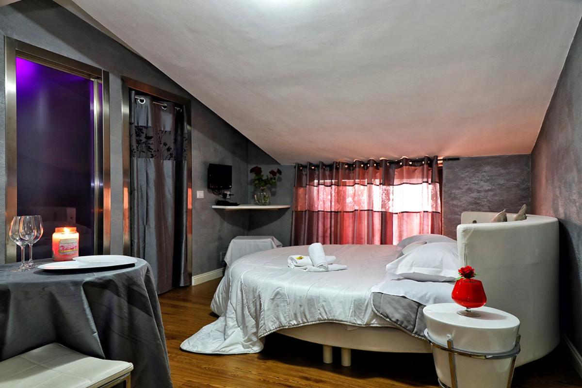 Superior Double Room - Photo 10