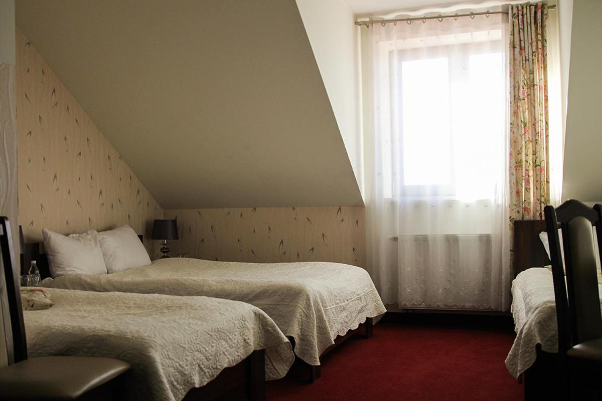 Comfort Triple Room with Shower - Photo 2