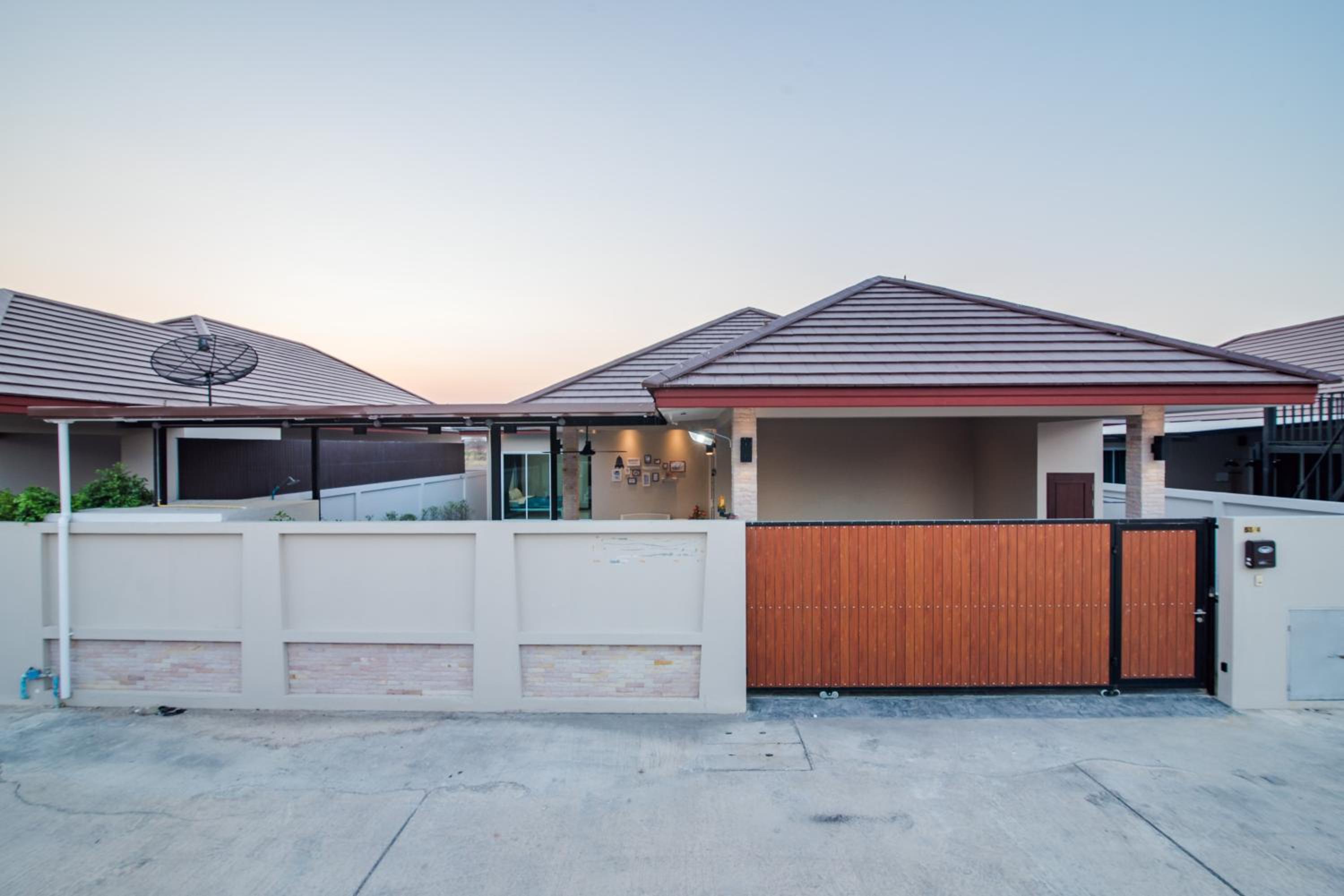 Three-Bedroom Villa photo 3