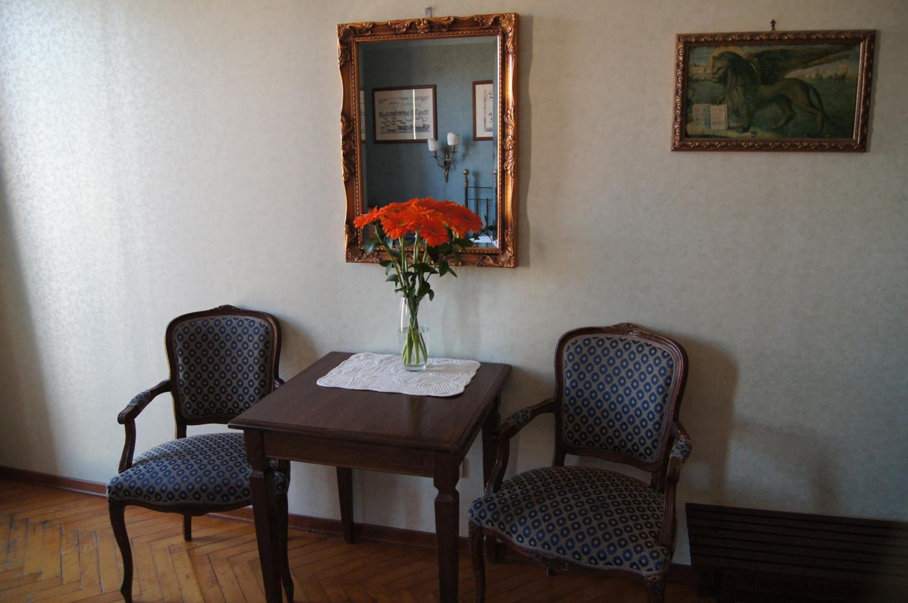 Double Room with Balcony photo 3