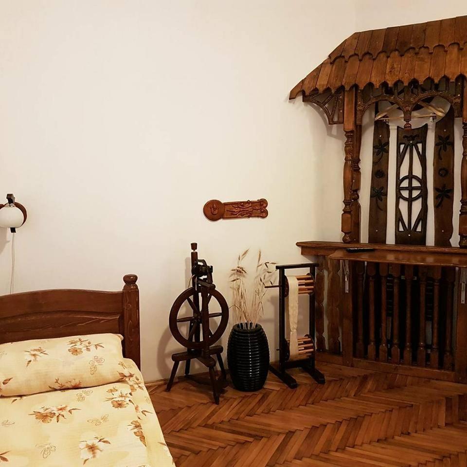 Single Room with Private Bathroom photo 1