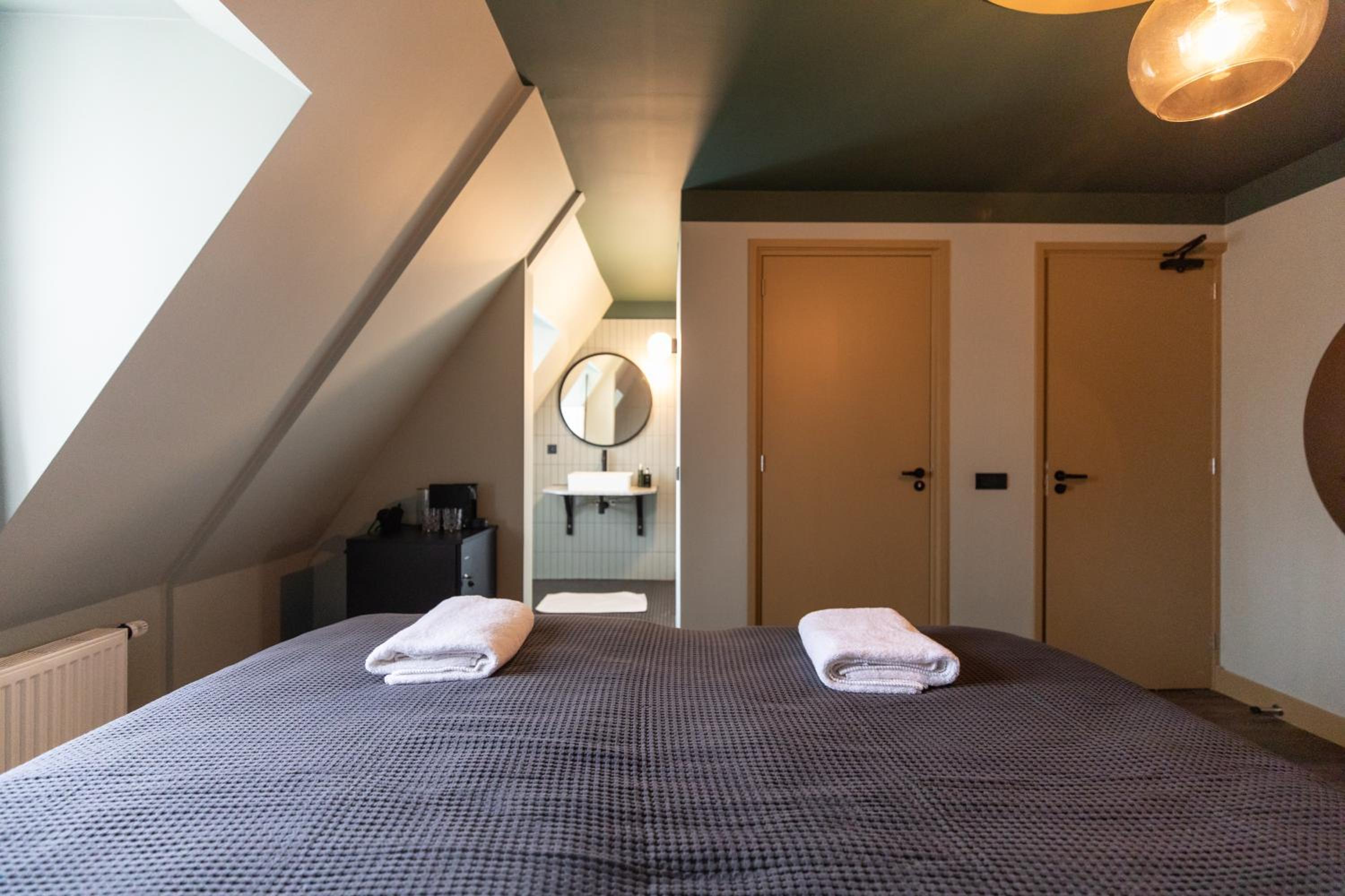 Standard Double Suite - Photo 3