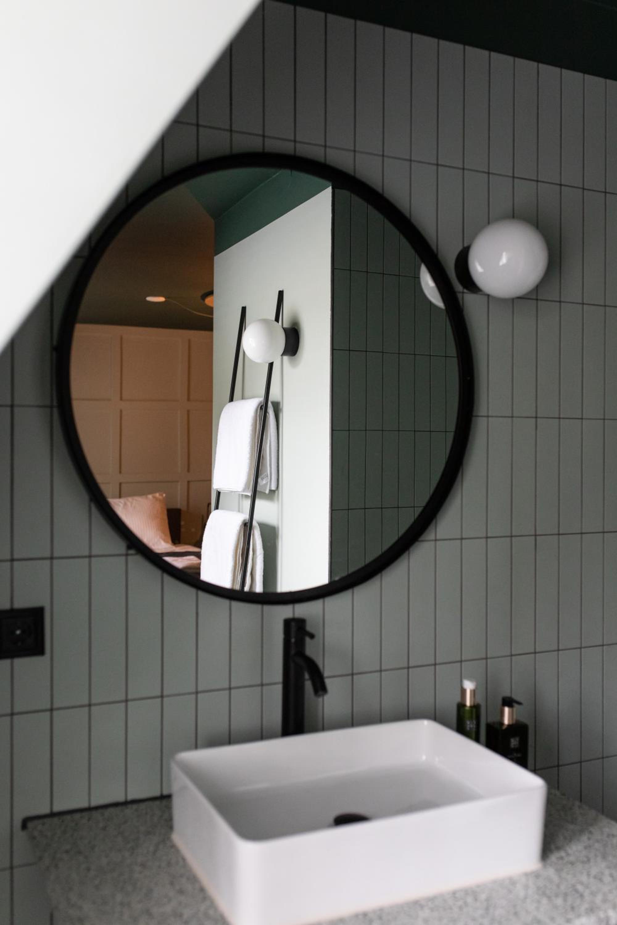 Standard Double Suite - Photo 6