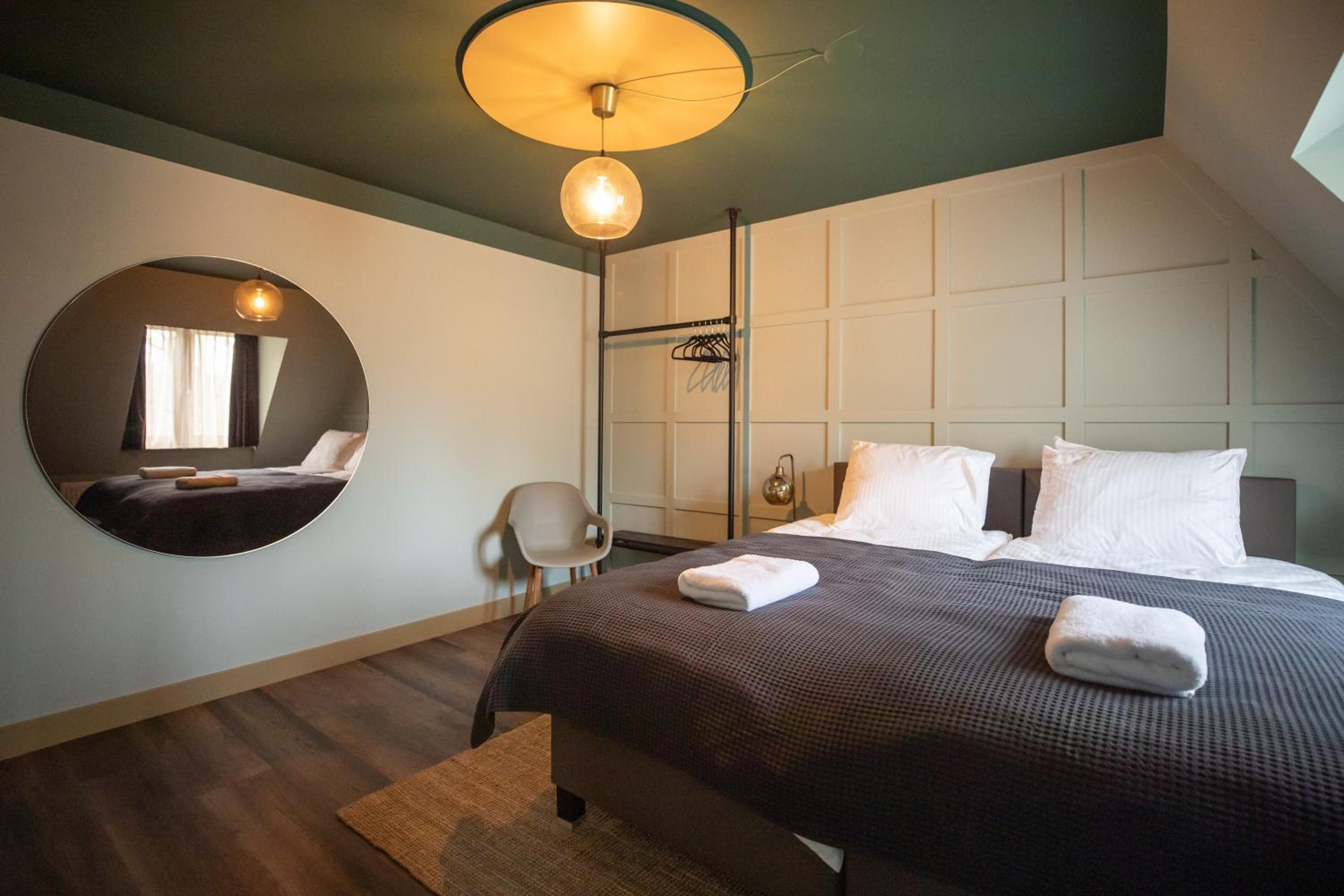 Standard Double Suite - Photo 7
