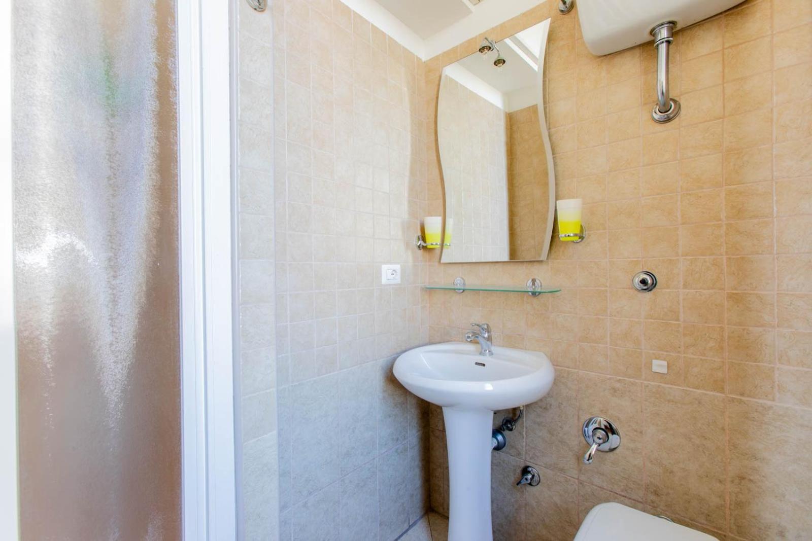 Quadruple Room with Balcony photo 2