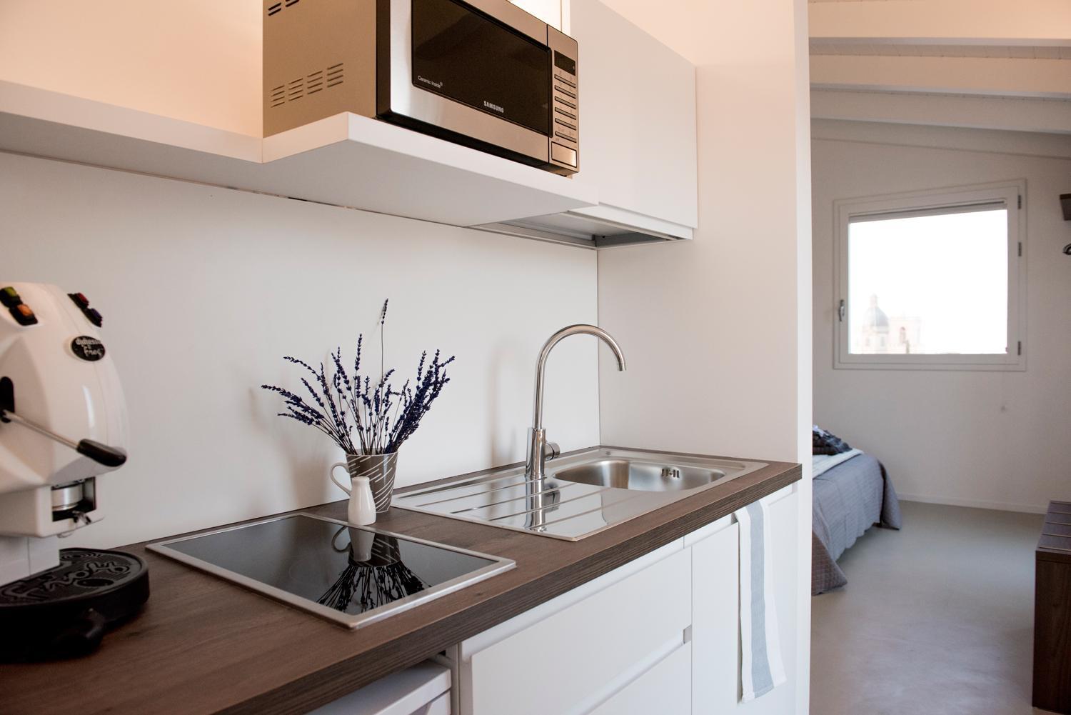 Apartment with Terrace - Photo 11