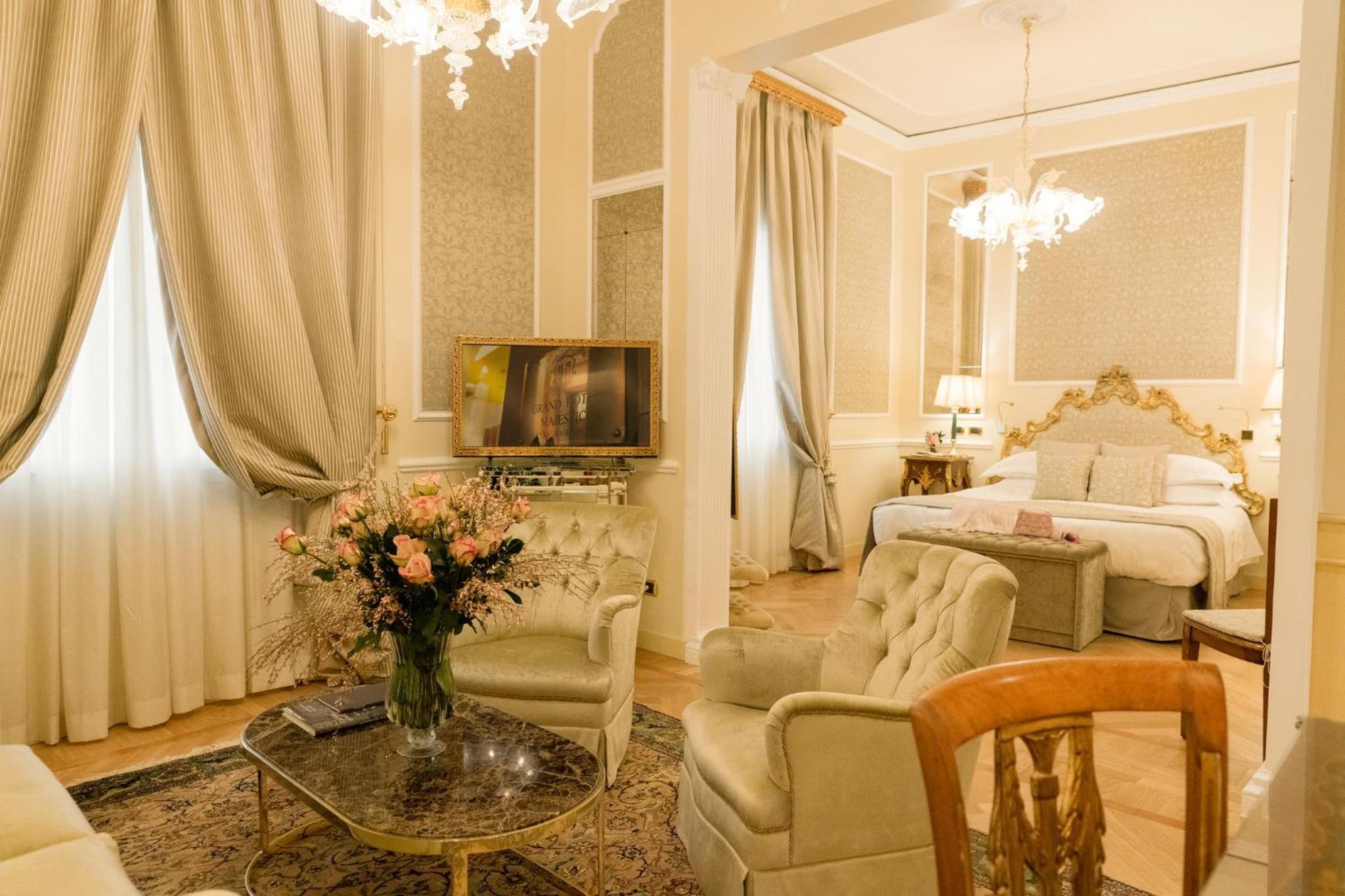 Executive Suite - Photo 1